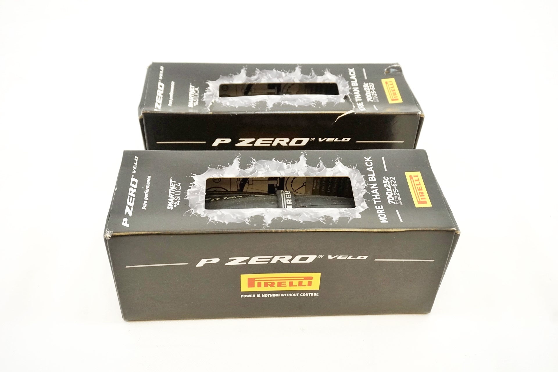 PIRELLI 「ピレリ」 P ZERO VELO 700×25c 2本セット タイヤ  / 有明ガーデン店