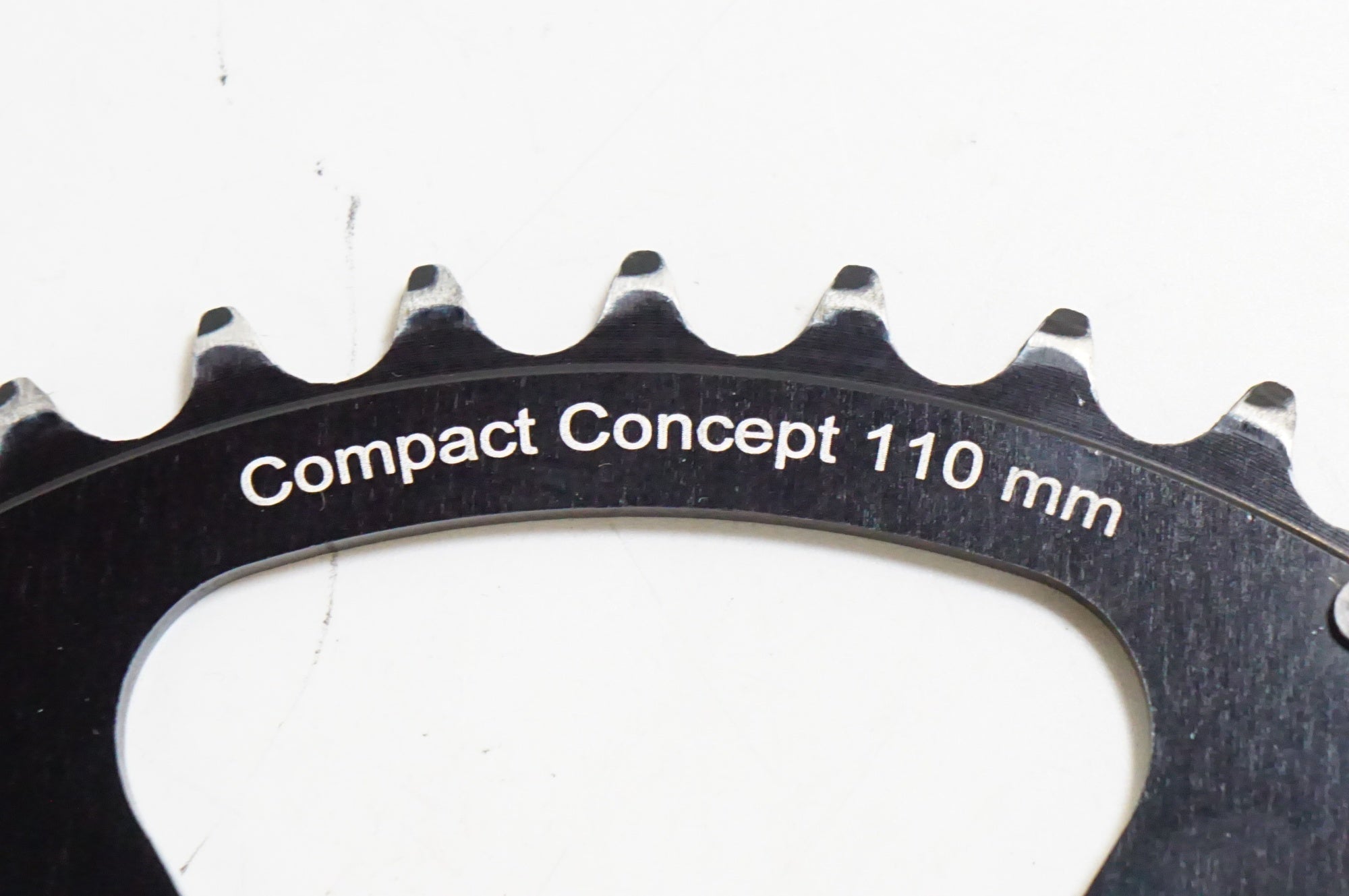 STRONGLIGHT 「ストロングライト」 44T チェーンリング / 熊谷本店