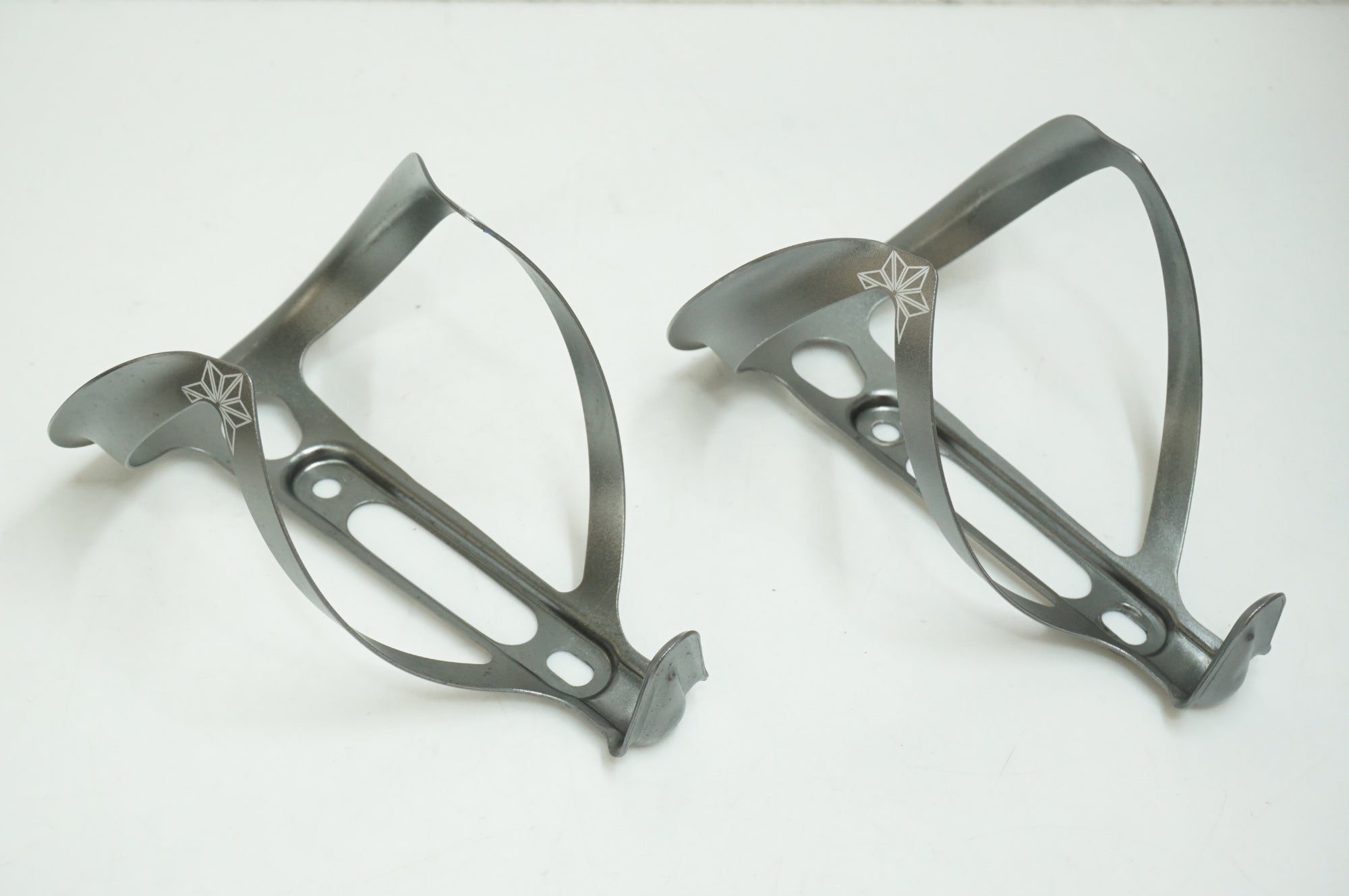 SUPACAZ 「スパカズ」 FLY CAGE ANO ボトルケージセット / 大宮店