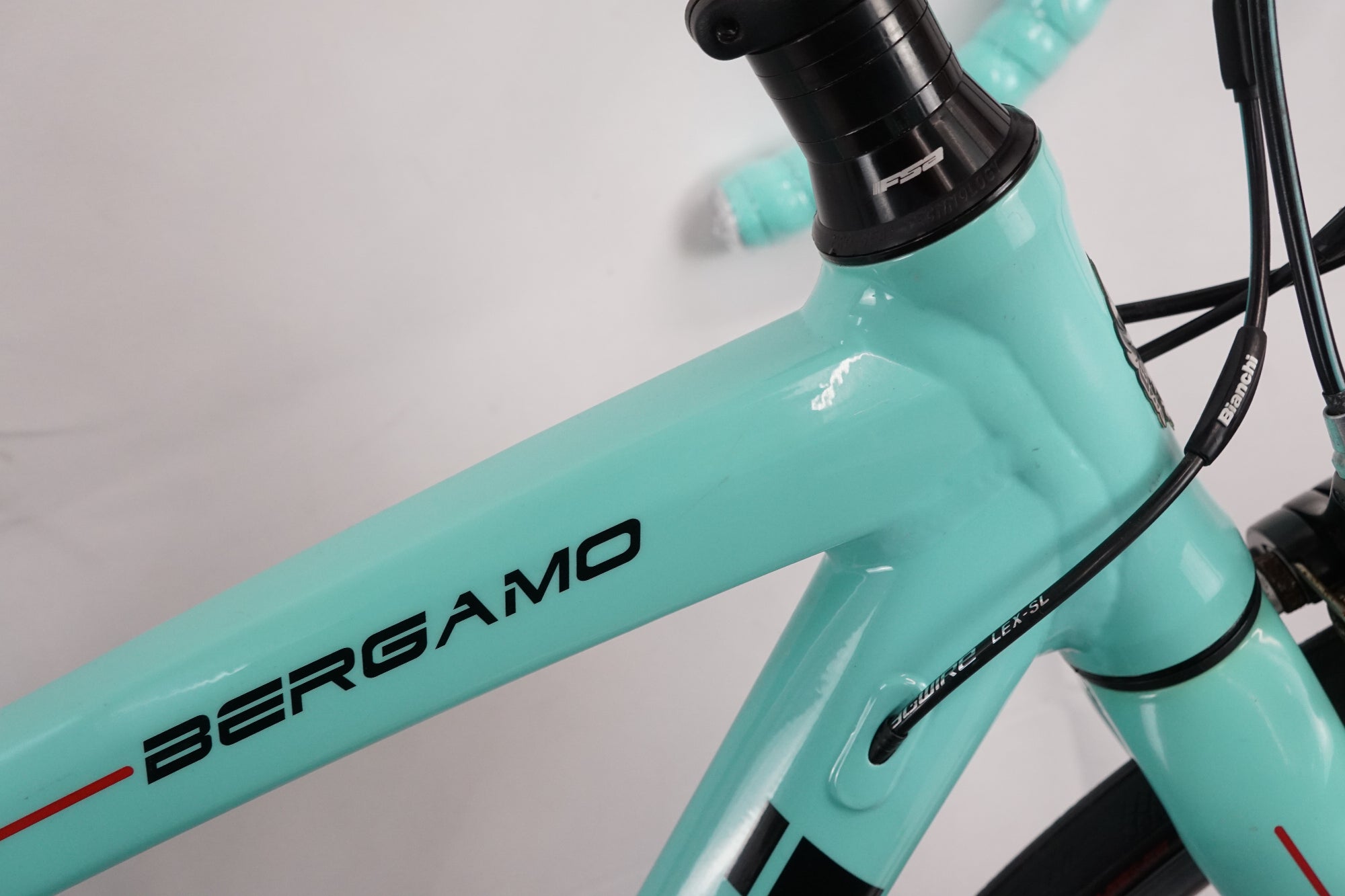 BIANCHI 「ビアンキ」 BERGAMO 2019年モデル ロードバイク / バイチャリ浦和ベース