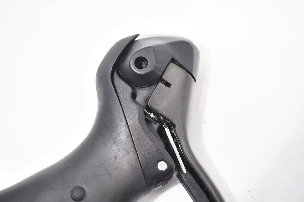 SHIMANO 「シマノ」 105 ST-5600 デュアルコントロールレバー / バイチャリ世田谷店