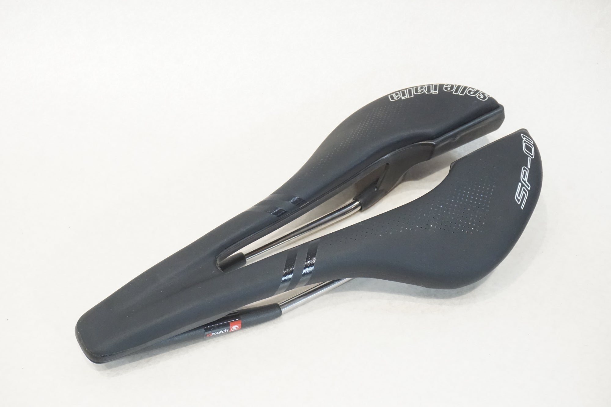 SELLE ITALIA 「セライタリア」 SP-01 チタンレール サドル / 横浜戸塚店