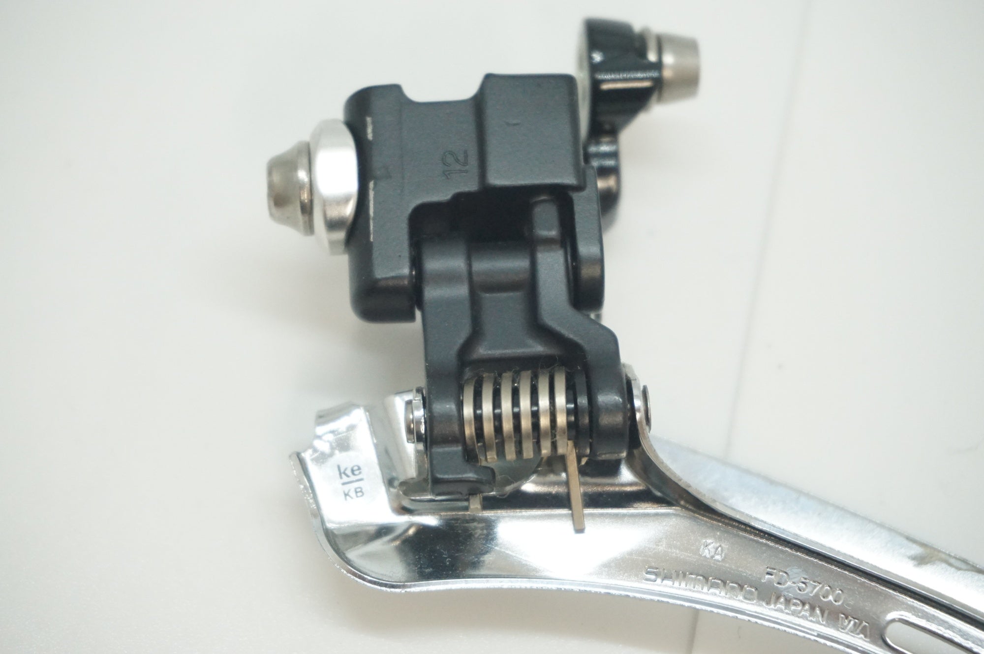 SHIMANO 「シマノ」 105 FD-5700 フロントディレイラー / 福岡店