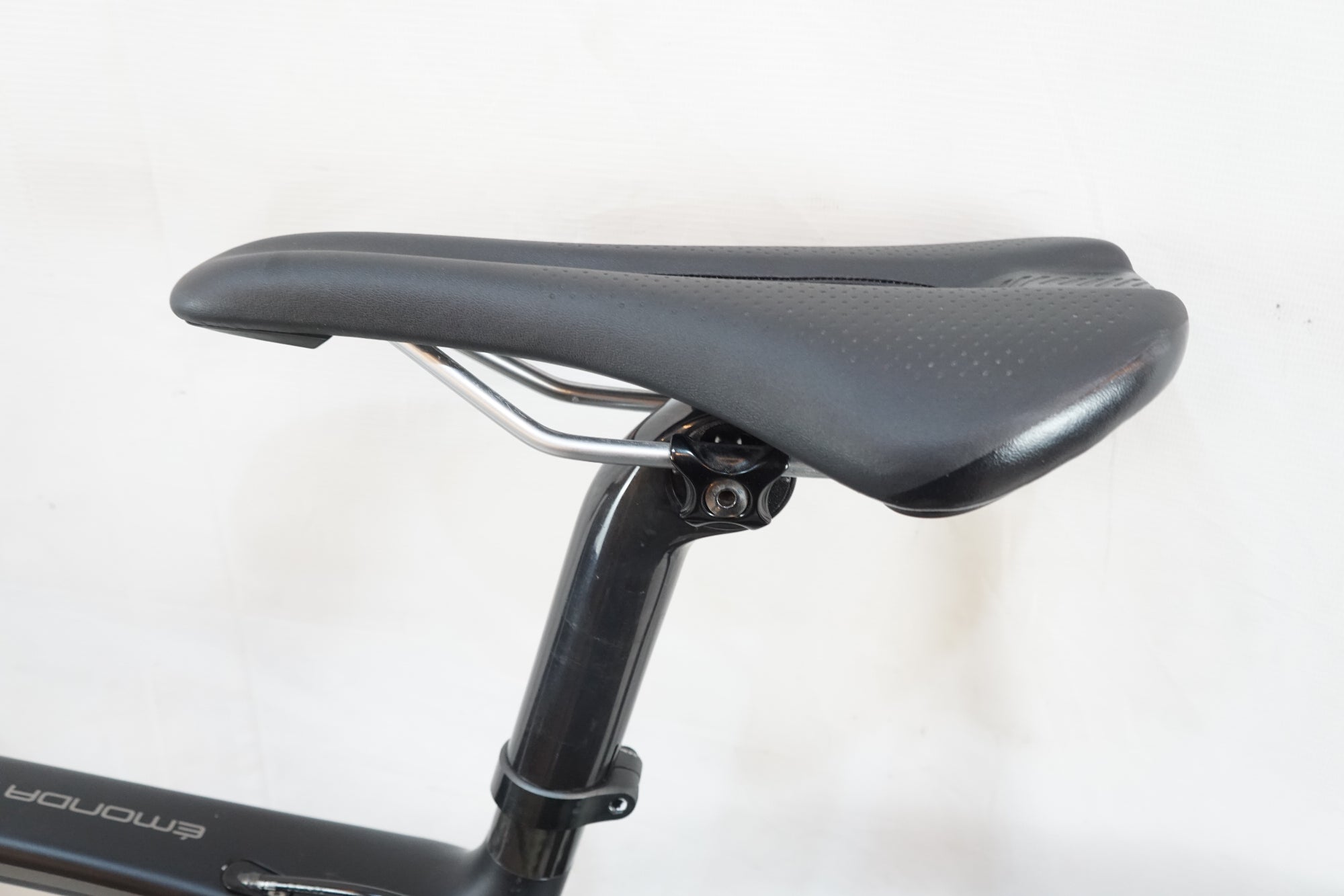 TREK 「トレック」 EMONDA SL 6 2019年モデル ロードバイク / バイチャリ浦和ベース