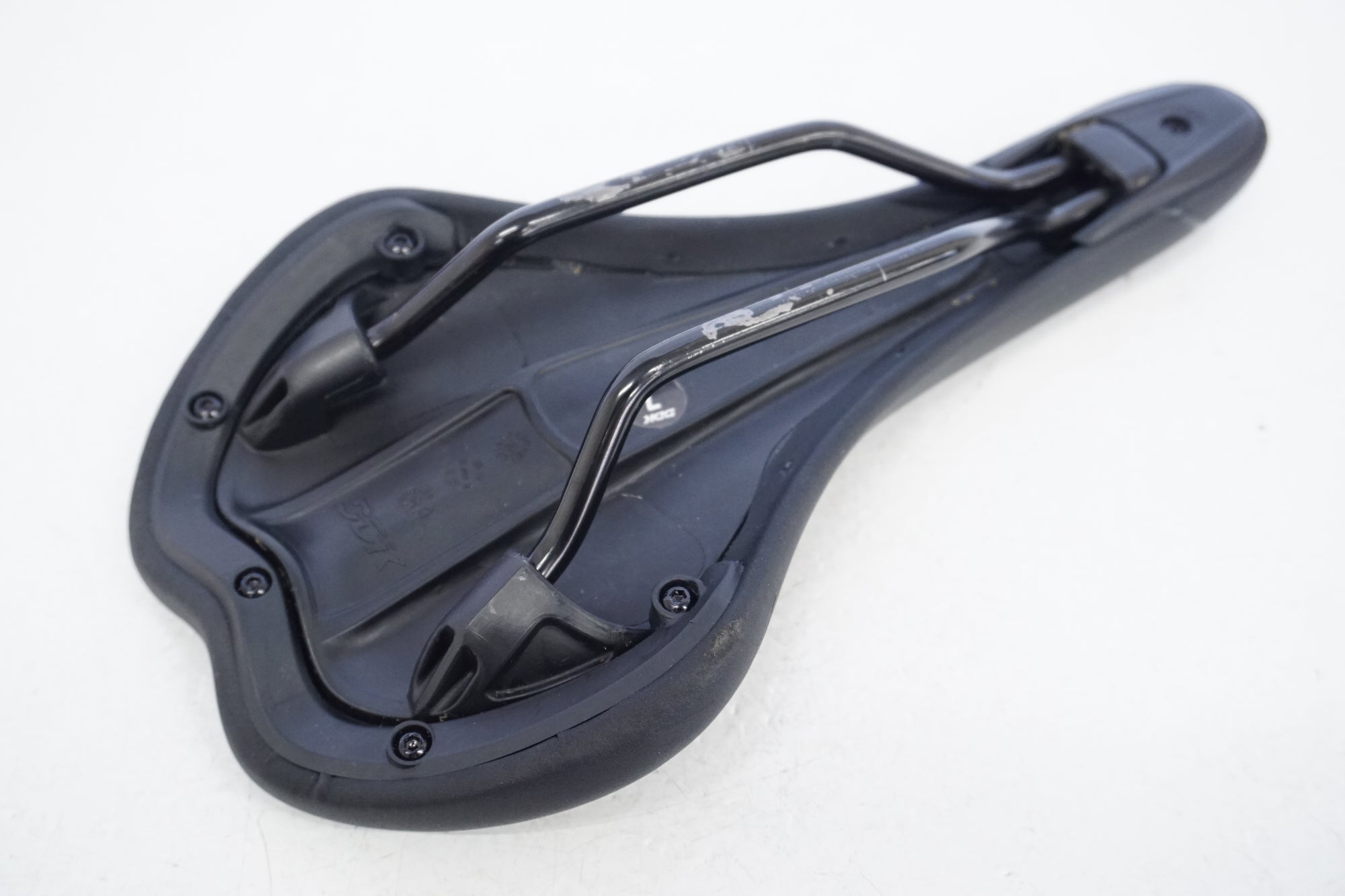 DDK 「ディーディーケー」 300K サドル / 浜松店