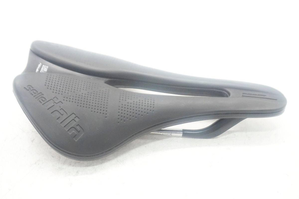 SELLE ITALIA 「セライタリア」 NOVUS B00ST EVO サドル / 大阪門真店