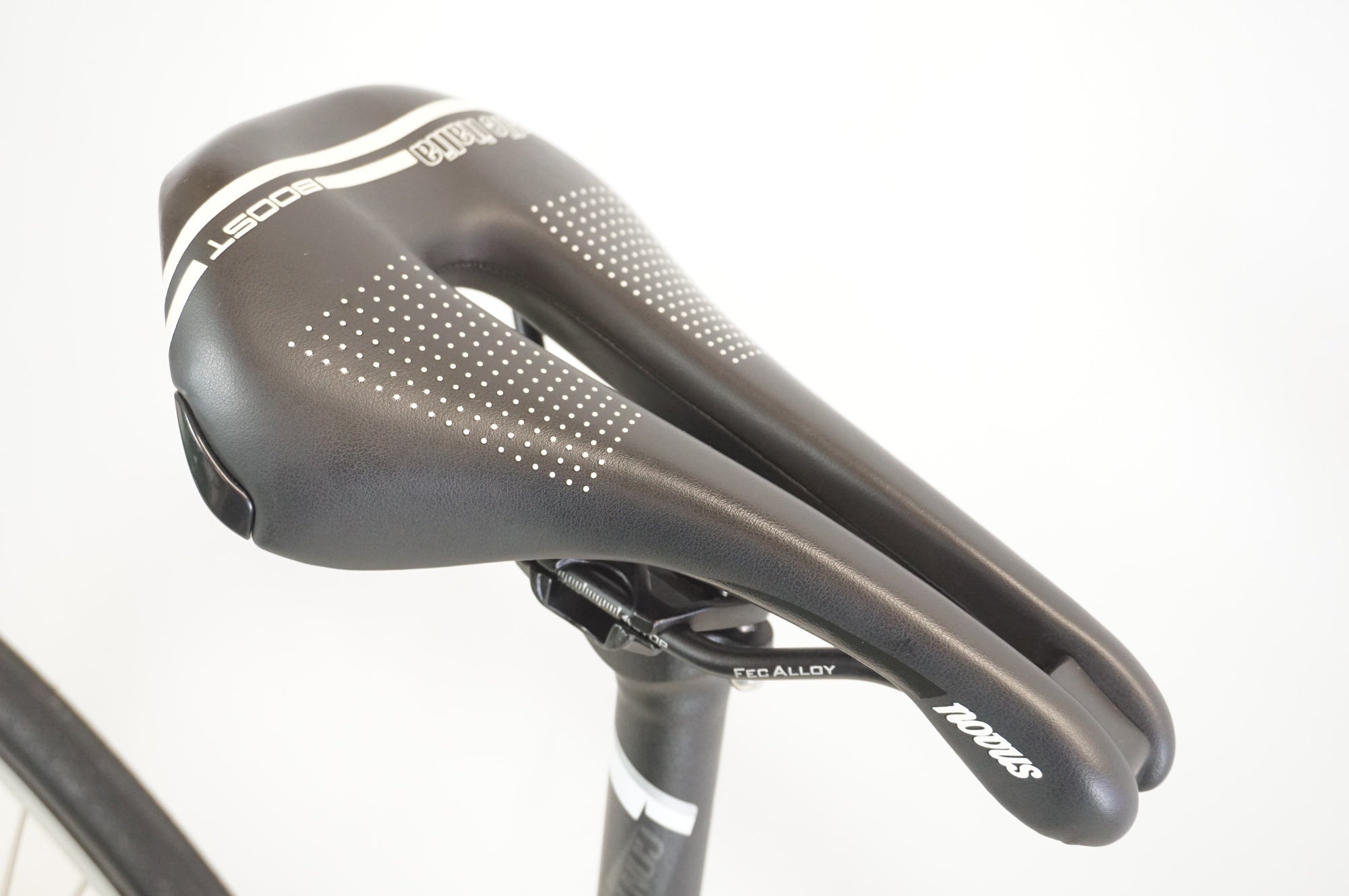 GUSTO 「グスト」 RCR TEAM EDITION 2019年モデル ロードバイク