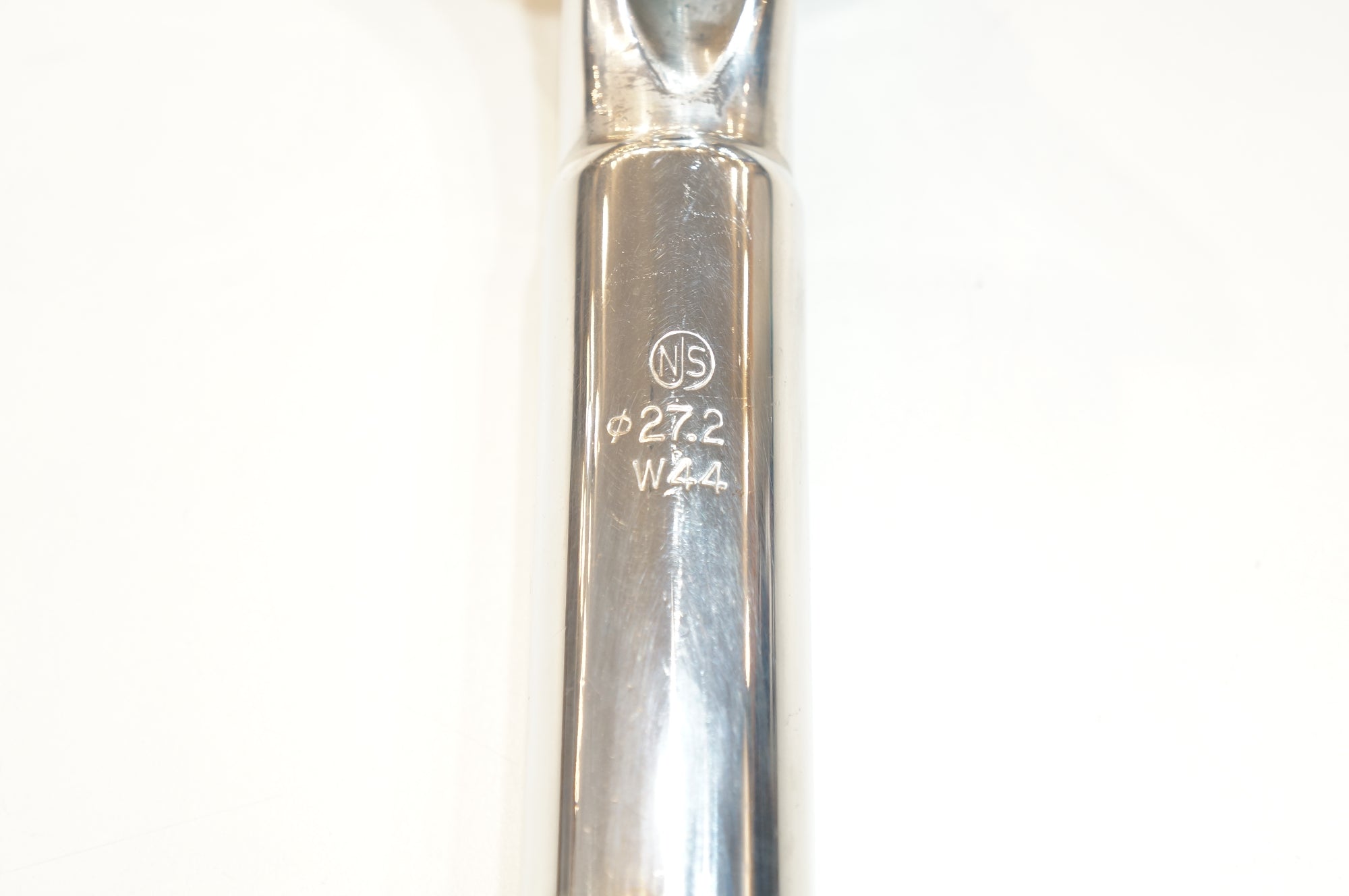 NITTO 「ニットー」 NJ SP72-W44 NJS φ27.2 250mm シートポスト