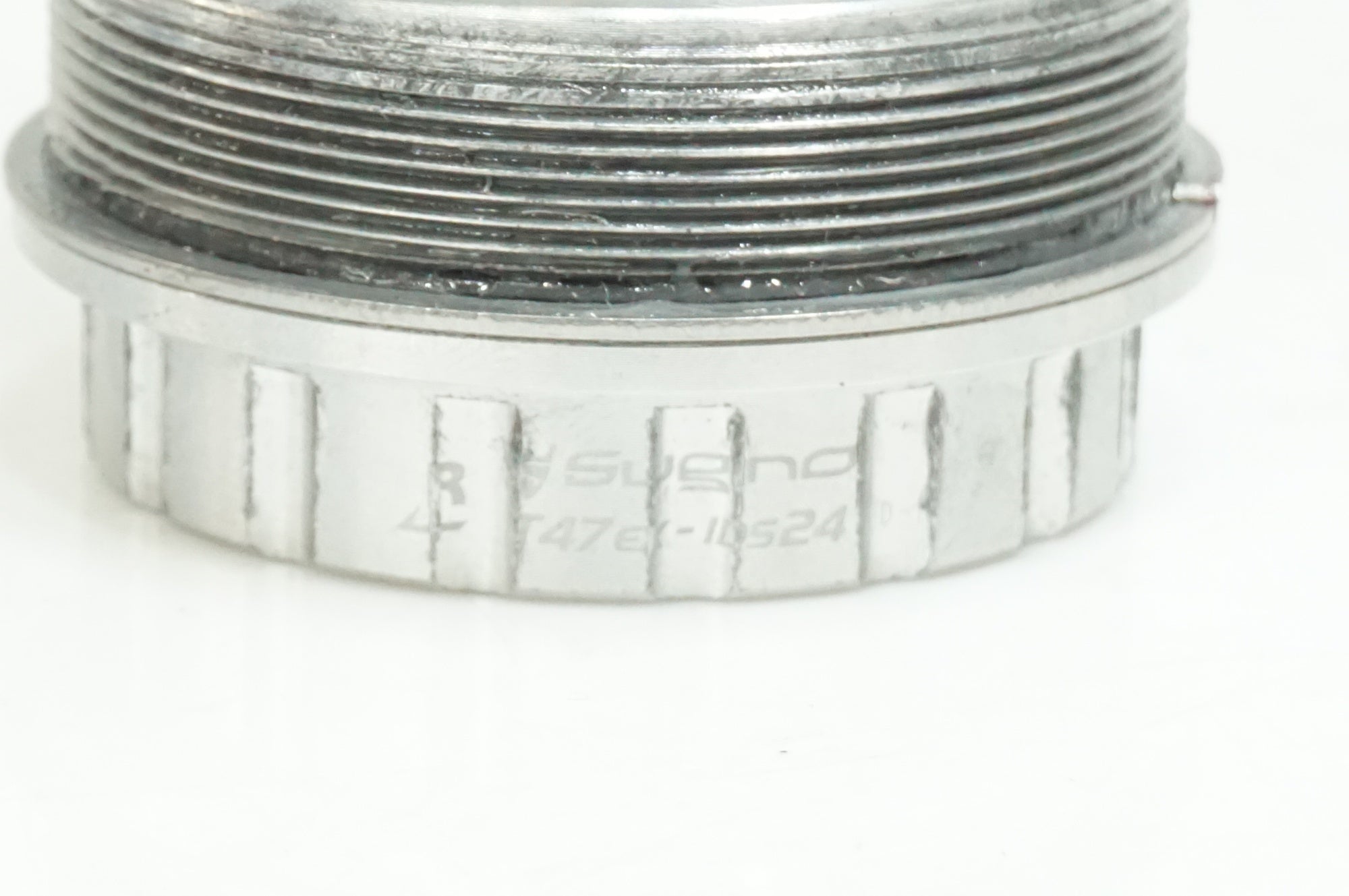 SUGINO 「スギノ」 T47EX-IDS24 STEEL ボトムブラケット / 大宮店