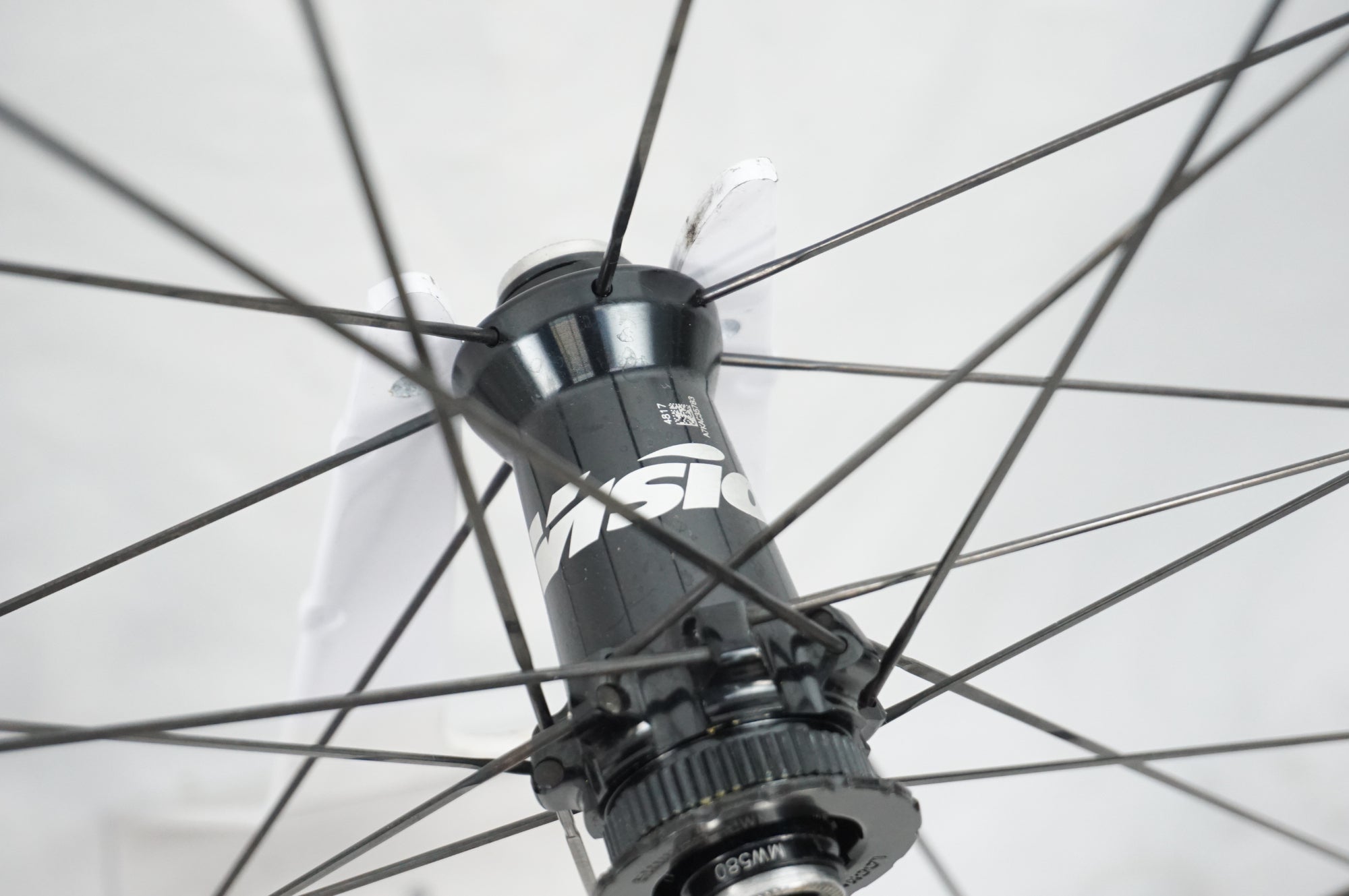 ノーブランド カーボンホイール チューブラー シマノ11s タイヤ付き ブランド不明 カーボン DISC シマノ11s TU ホイールセット / 川越店