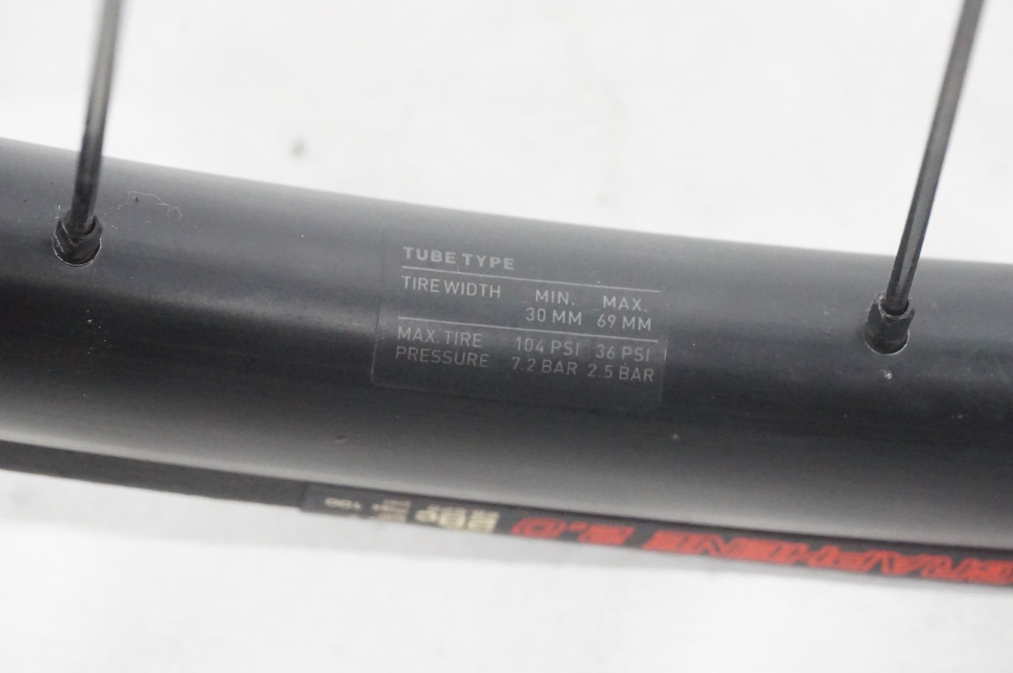 DT SWISS 「ディーティースイス」 G540 DISC シマノ11速