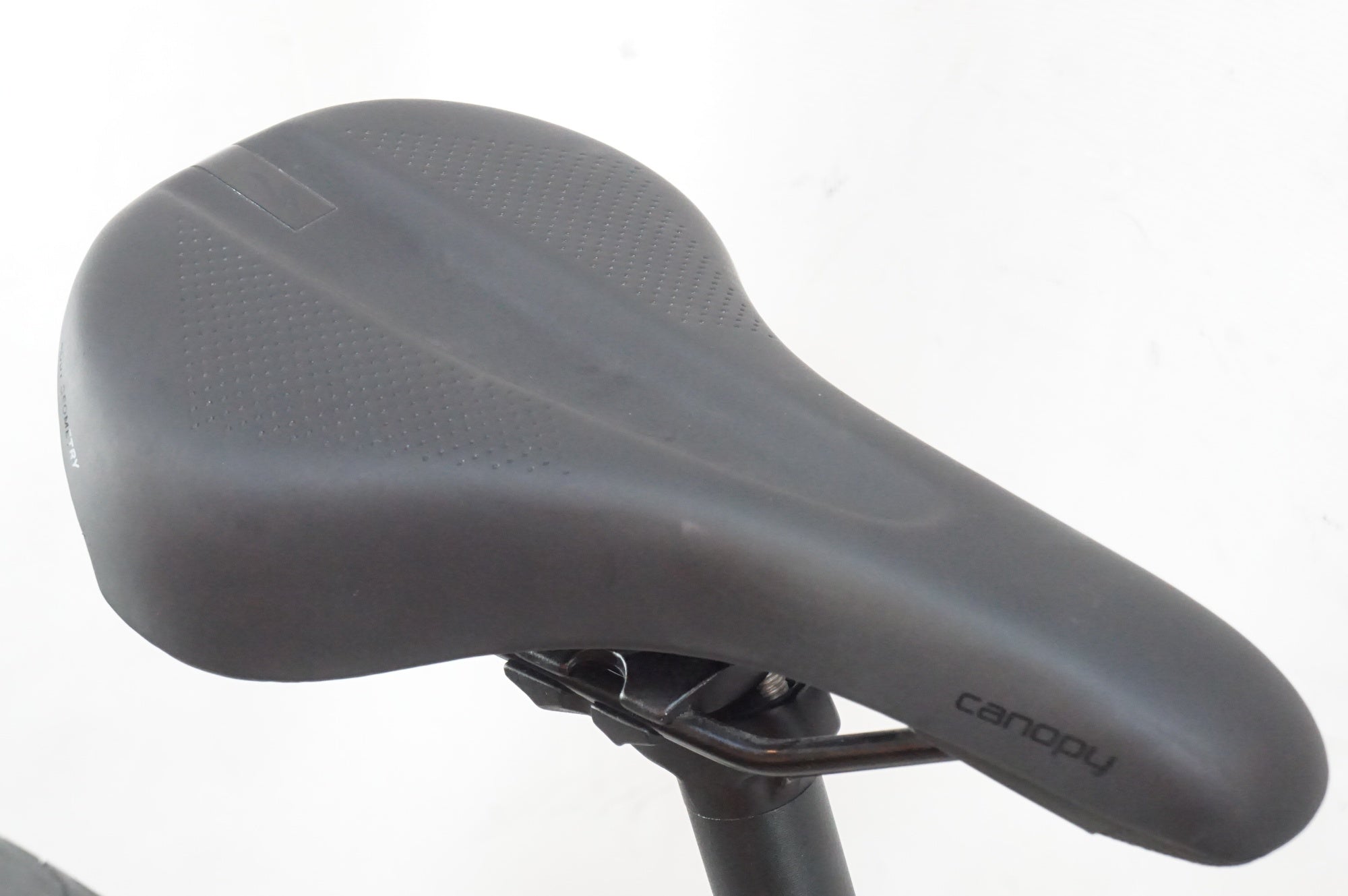 SPECIALIZED 「スペシャライズド」 MEN'S SIRRUS SPORT 2019年モデル クロスバイク / バイチャリ浦和ベース