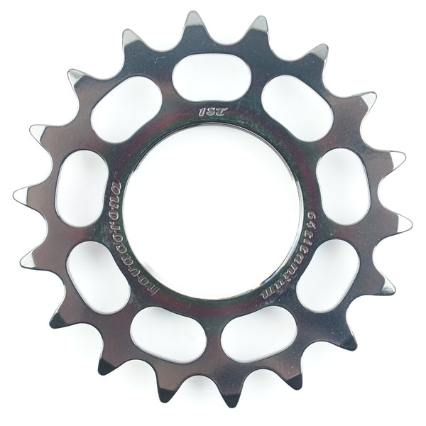 NOVACORONA 「ノバコローナ」 64チタン 18T コグ / 中目黒店