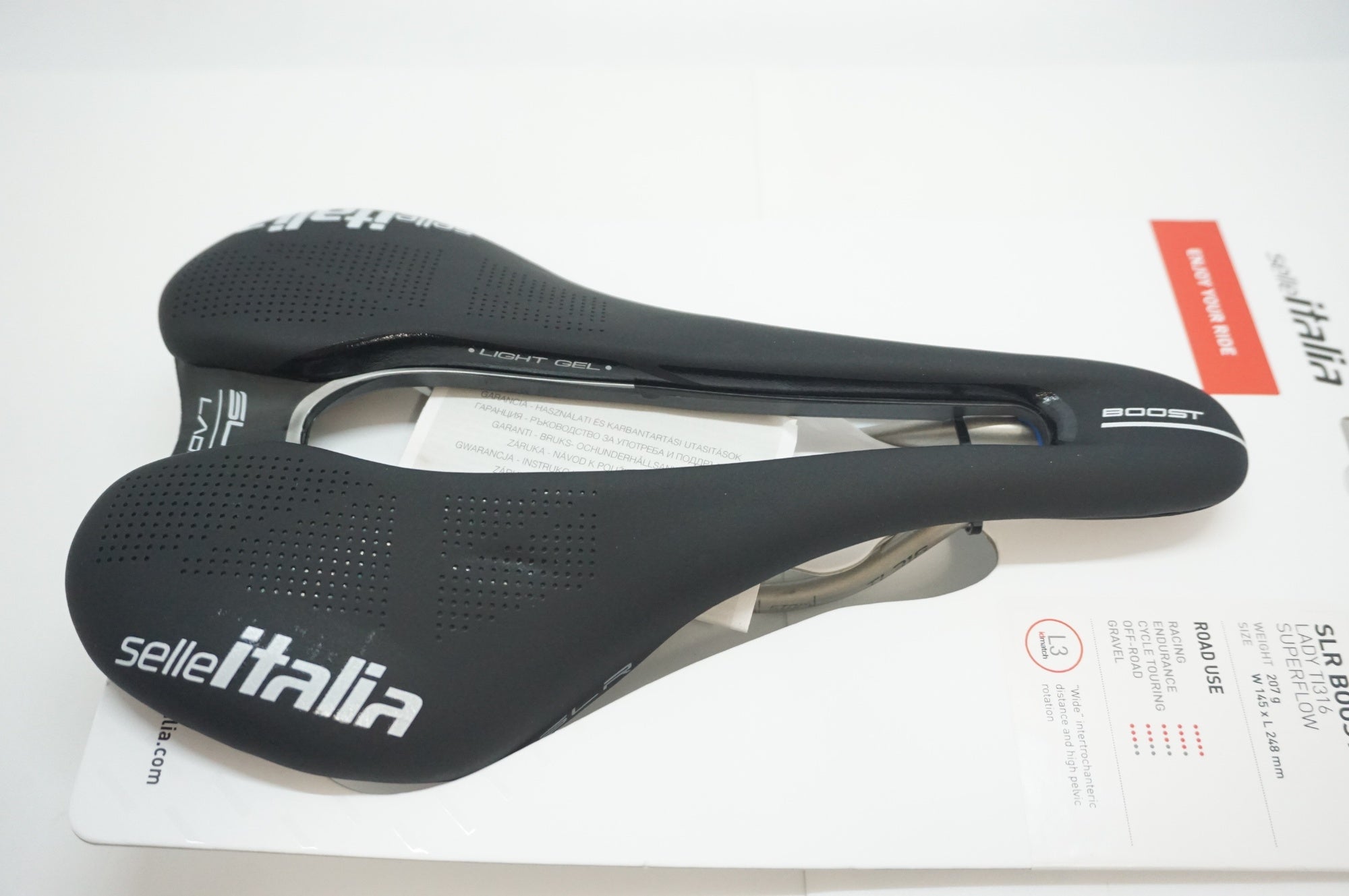 SELLE ITALIA 「セライタリア」 SLR BOOST LADY TI316 SUPERFLOW サドル / 福岡アイランドシティ店
