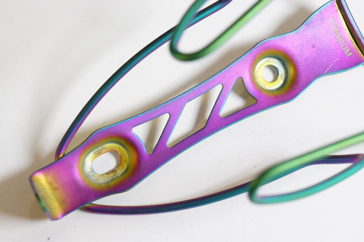 ボトルケージ SUPACAZ スパカズ 軽量チタン製 Ti FLY OIL SLICK