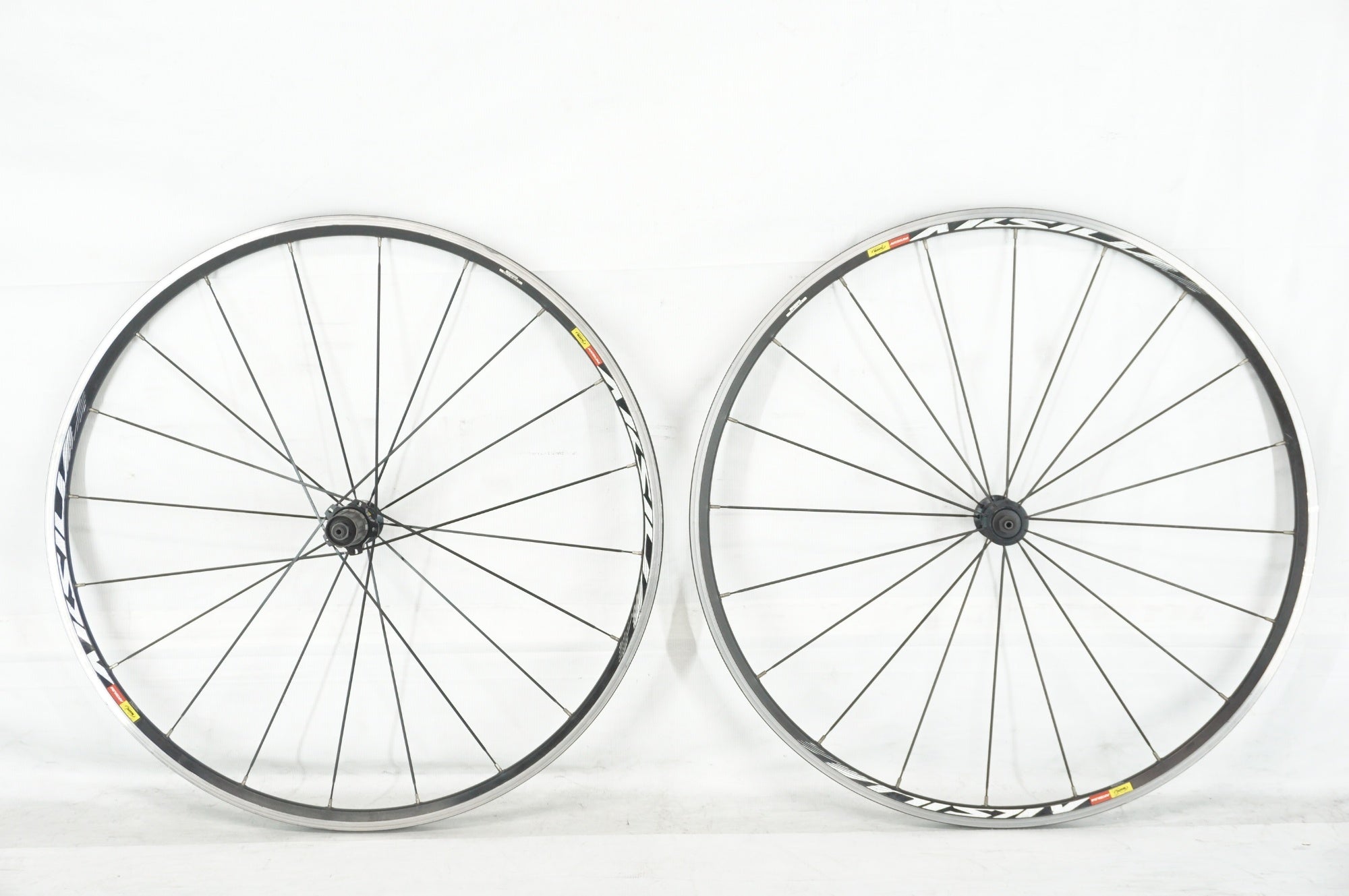 MAVIC 「マヴィック」 AKSIUM シマノ11速 ホイールセット / 阪急塚口店