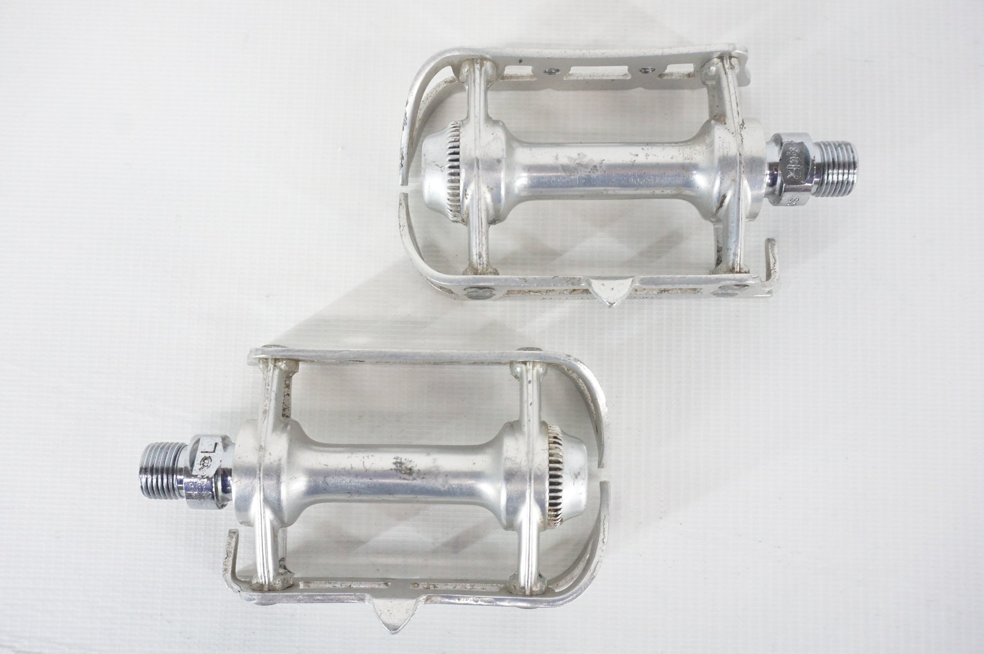 SUNTOUR 「サンツアー」 SUPERBE ROAD ペダル / 阪急塚口店