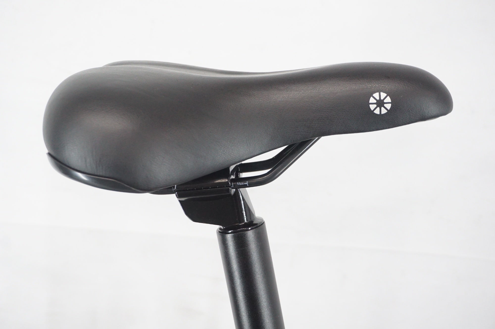 DAHON 「ダホン」 MARINER D8 2024年モデル 折り畳み自転車 / 阪急塚口店