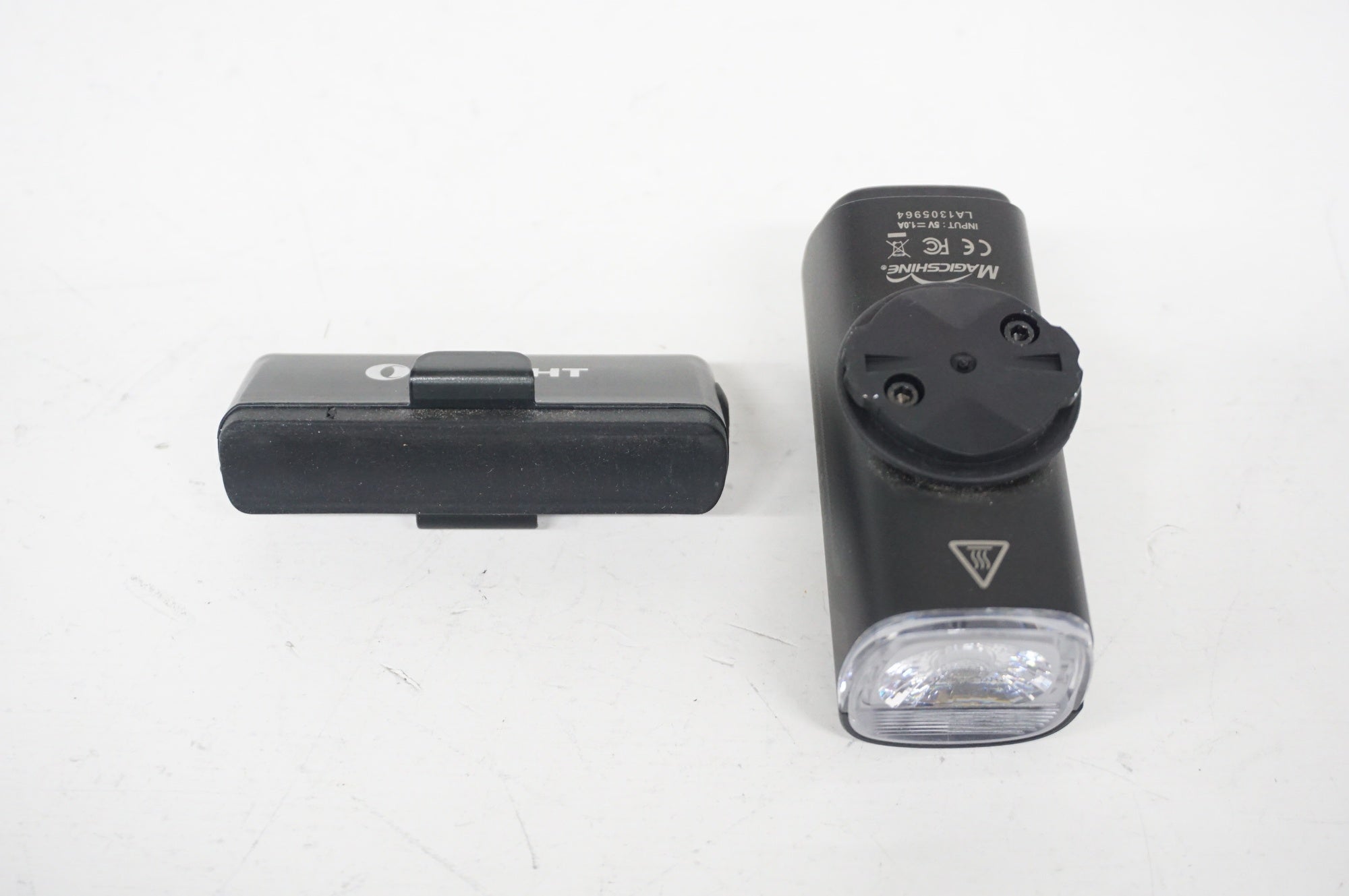 OLIGHT 「オーライト」 RN400/SEEMEE 30 ライトセット / 阪急塚口店