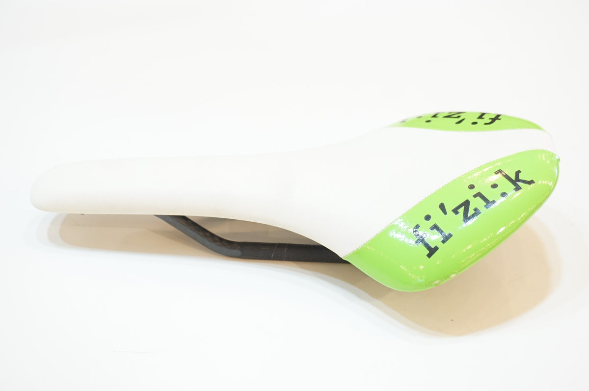 FIZIK 「フィジーク」 ANTARES CARBON BRAIDED サドル / 浦和ベース