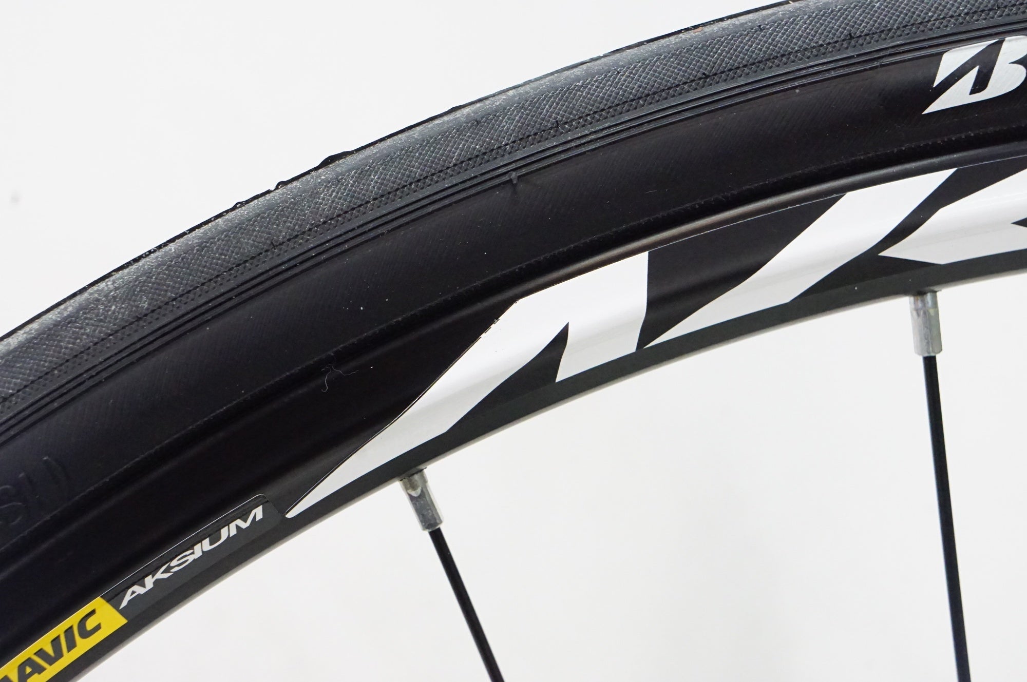 美品✨マビック アクシウム11sフリー「割引中」 Yahoo!オークション - MAVIC AKSIUM RACE 旧ロゴ美品 シマノ