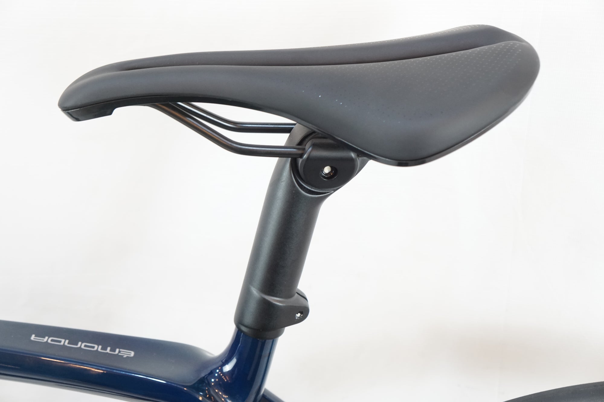 TREK 「トレック」 EMONDA SL5 DISC 2021年モデル ロードバイク