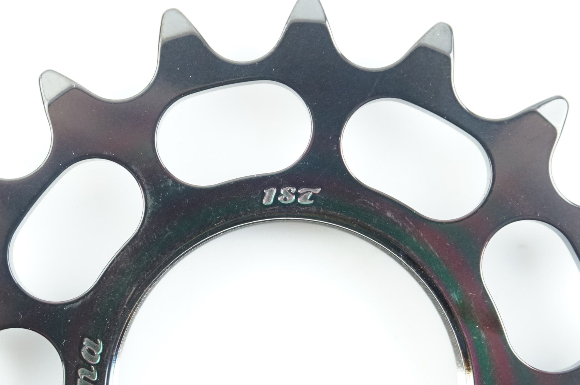 NOVACORONA 「ノバコローナ」 64チタン 18T コグ / 中目黒店