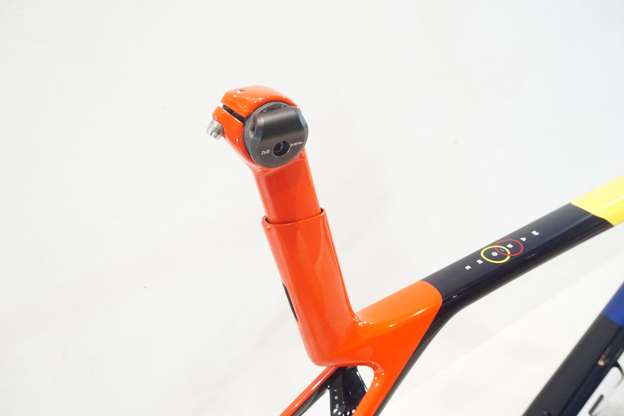 TREK 「トレック」 MADONE SLR GEN8 2025年モデル フレームセット