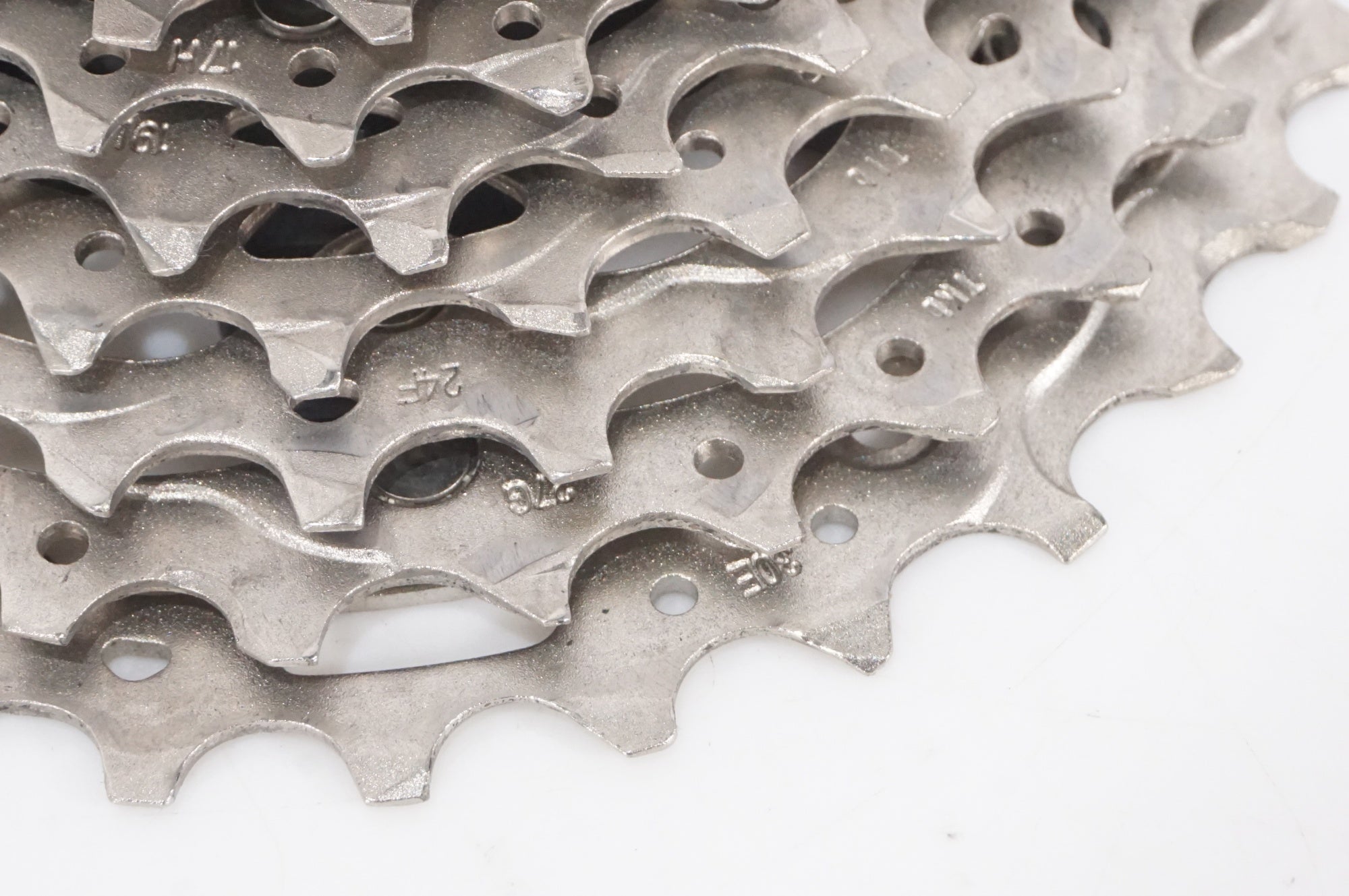 パーツ CS-R8100 11-30t SHIMANO「シマノ」 ULTEGRA CS-R8100 11-30T スプロケット 京都西院店