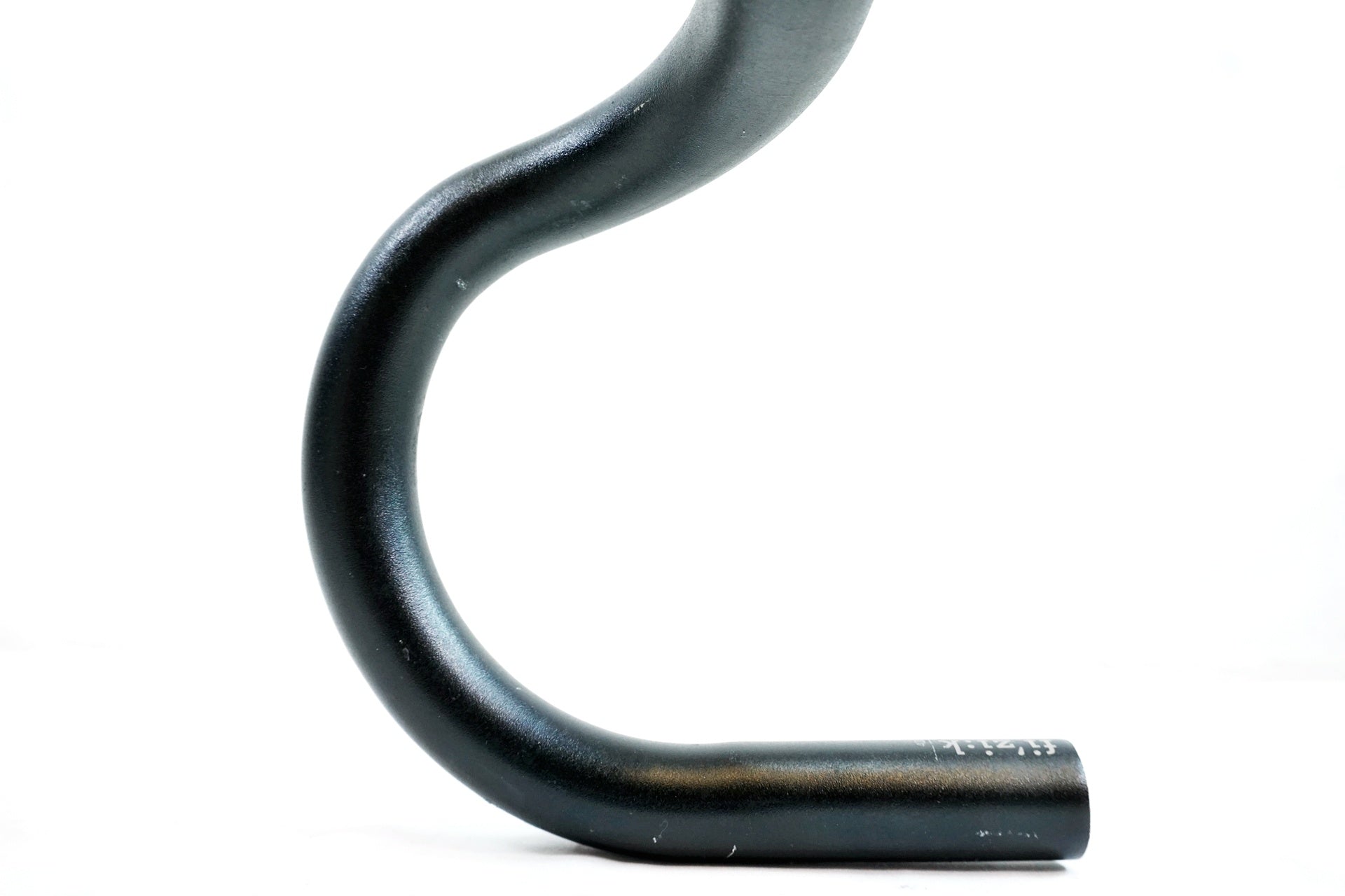 FIZIK 「フィジーク」 CYRANO Φ31.8 420mm ハンドル / 有明ガーデン店