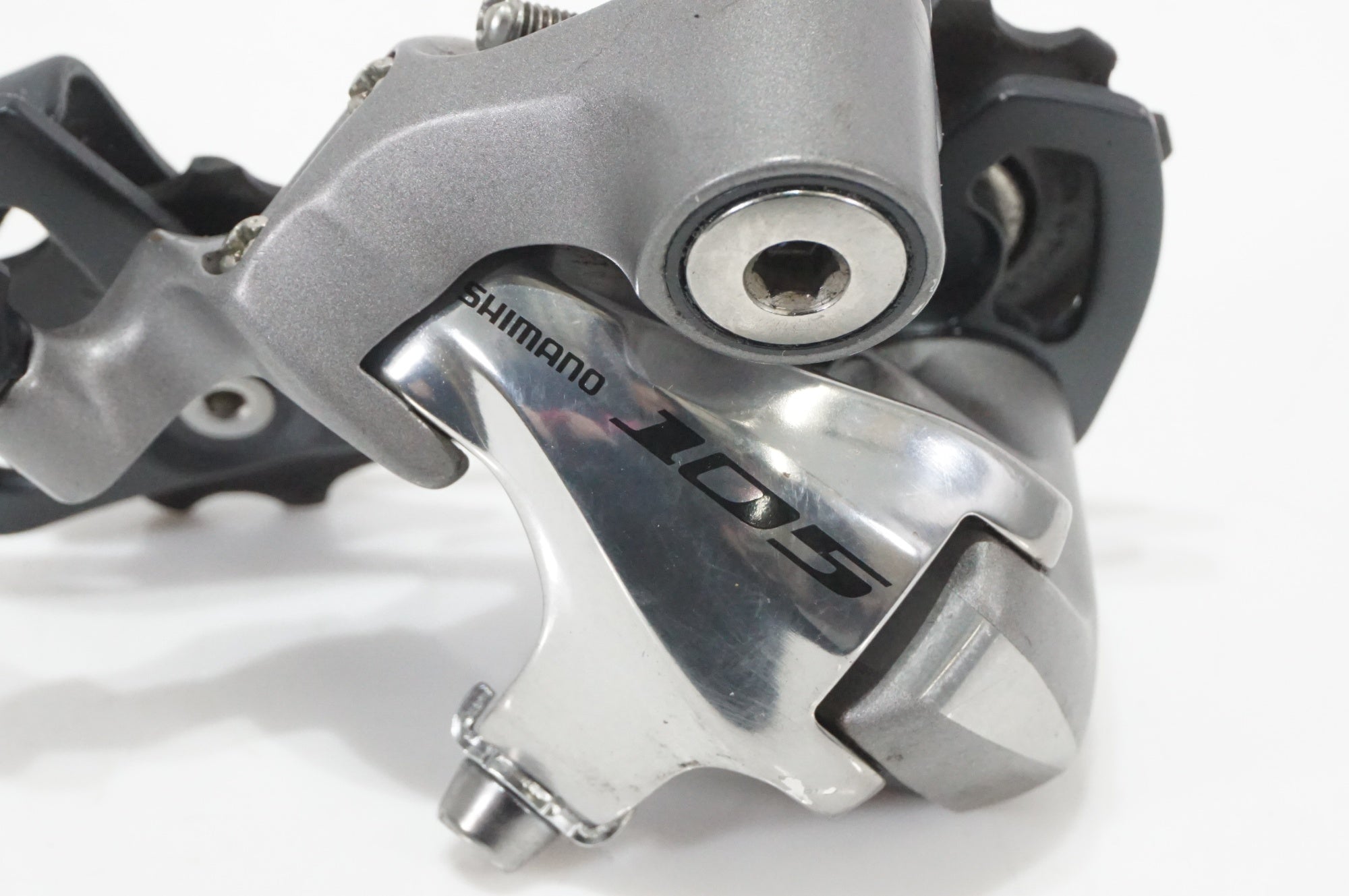 SHIMANO 「シマノ」 105 RD-5700 リアディレイラー / AKIBA店