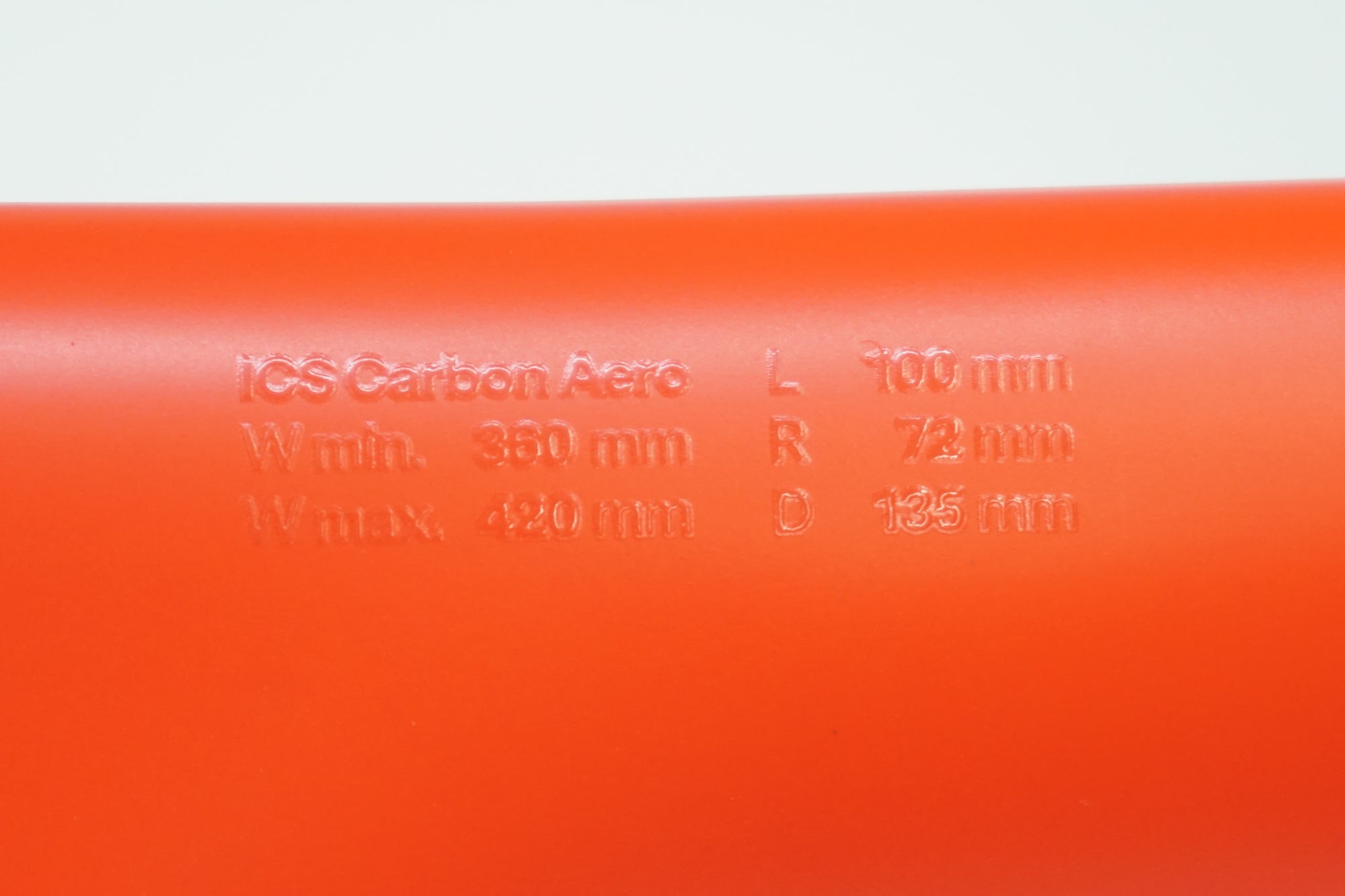 BMC 「ビーエムシー」 ICS CARBON AERO 360mm コックピットシステム ハンドル / 大阪美原北インター店