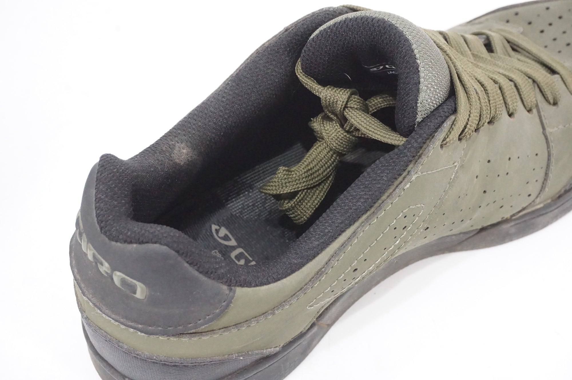 [未使用品] GIRO(ジロ) 自転車 シューズ EU42サイズ(約27cm) GIRO 「ジロ」 JACKET2 42サイズ シューズ / AKIBA店 ｜ バイチャリ