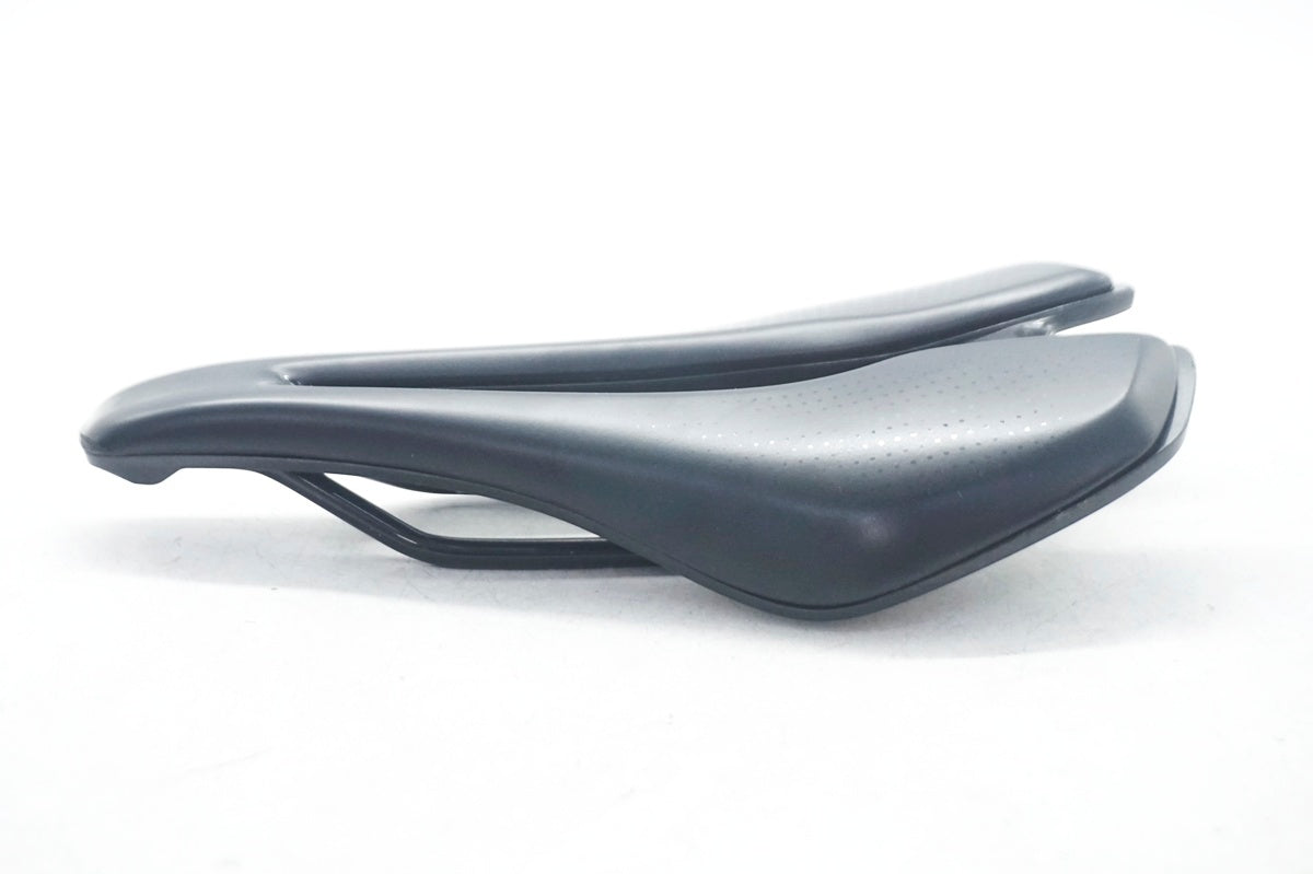 GIANT 「ジャイアント」 FLEET SL サドル / 大阪門真店