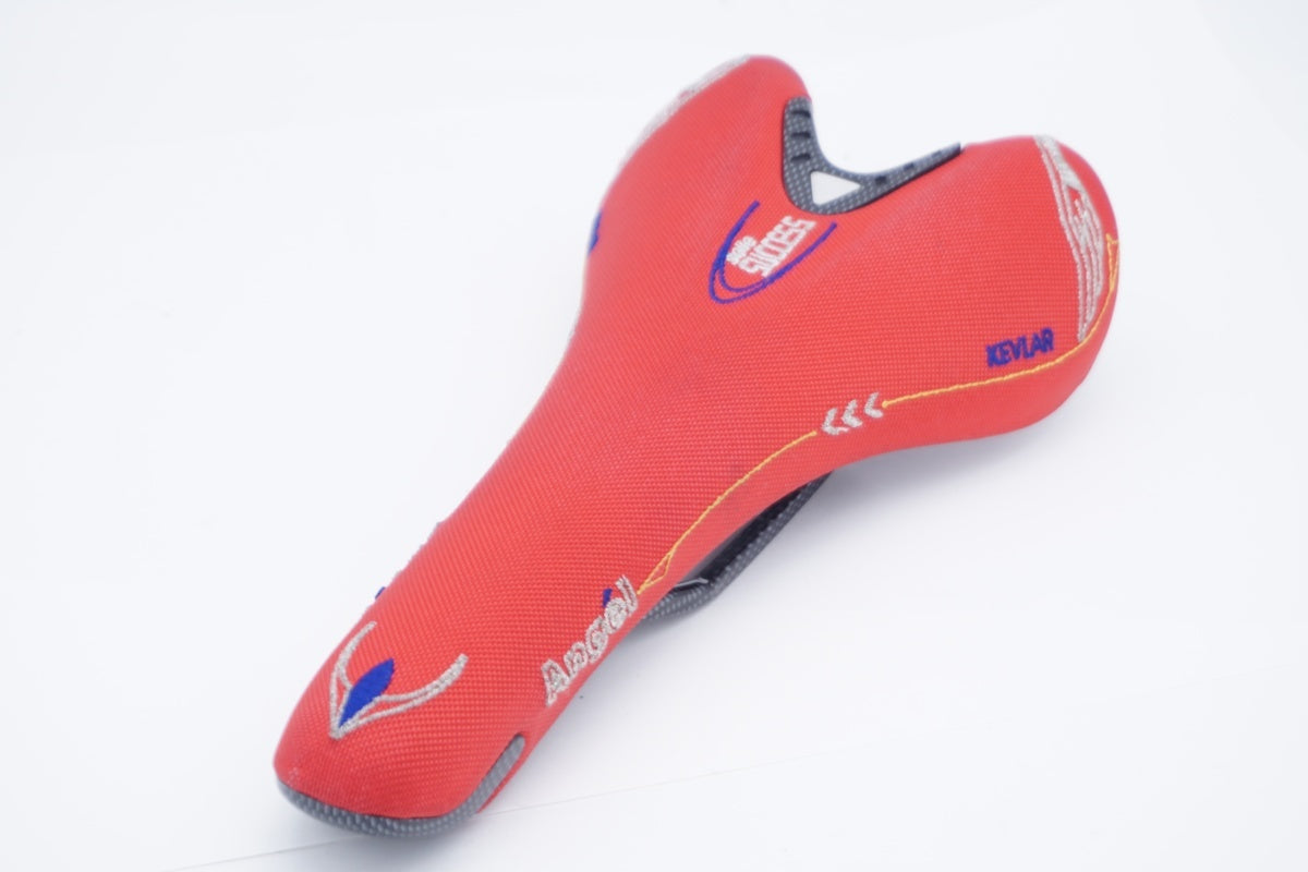 SELLE SUCCESS  「セラサクセス」 ANGEL サドル / 滋賀大津店