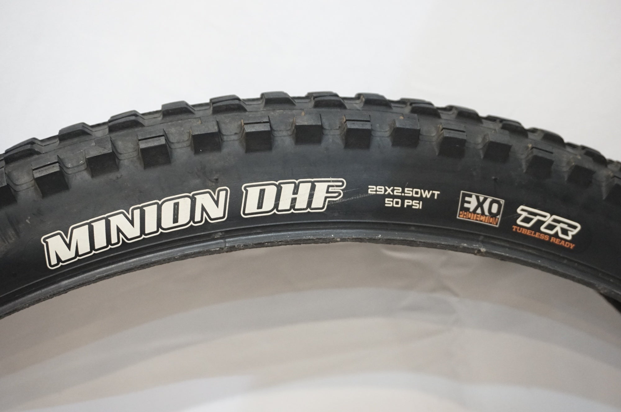 MAXXIS 「マキシス」 MINION DHF 29x2.5 / DISSECTOR：29×2.4 タイヤセット / 世田谷店