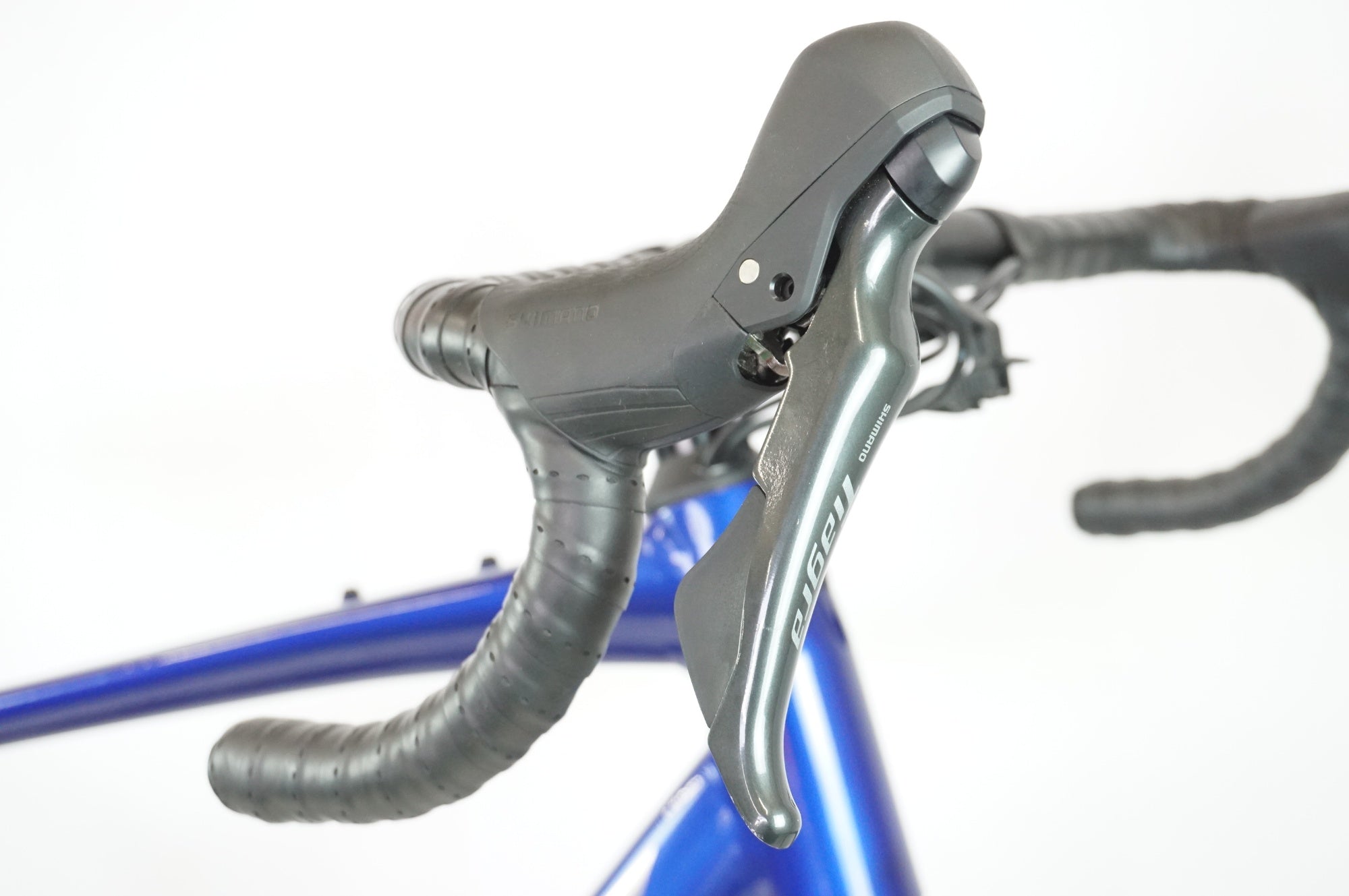 TREK 「トレック」 DOMANE AL4 DISC 2024年モデル ロードバイク