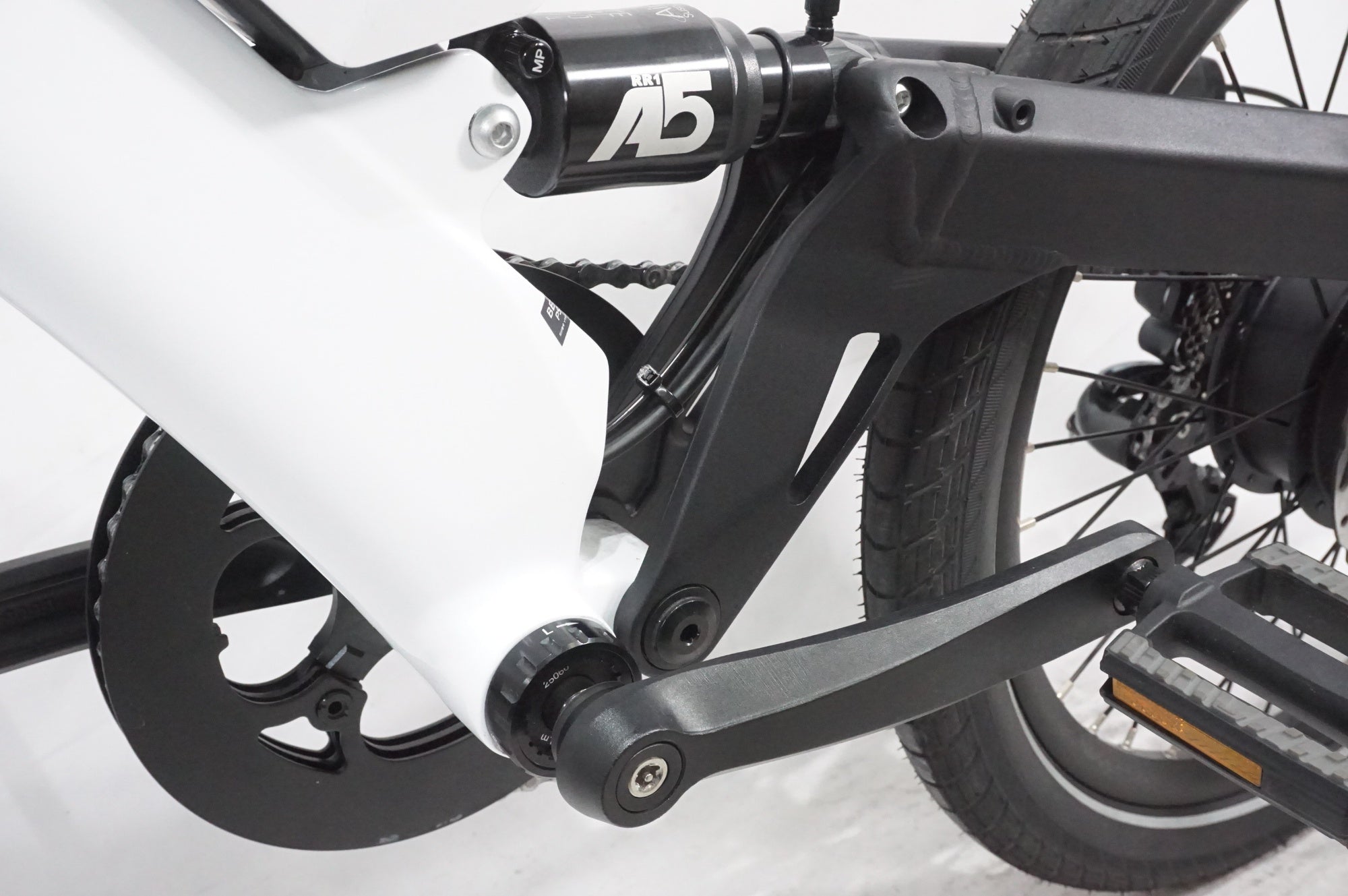 BESV 「ベスビー」 PS1 2025年モデル 電動アシスト自転車 / AKIBA店