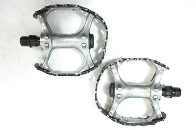 SE 「エスイー」 BIKES SE BEAR TRAP PEDALS ペダル / バイチャリ世田谷店