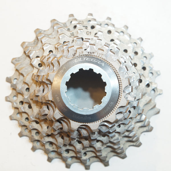 SHIMANO 「シマノ」 ULTEGRA CS-6700 11-25T スプロケット