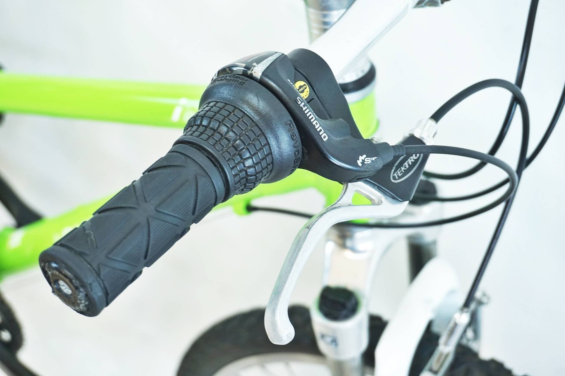 LOUIS GARNEAU 「ルイガノ」 LGS-J24 2016年モデル 24インチ キッズバイク / 有明ガーデン店