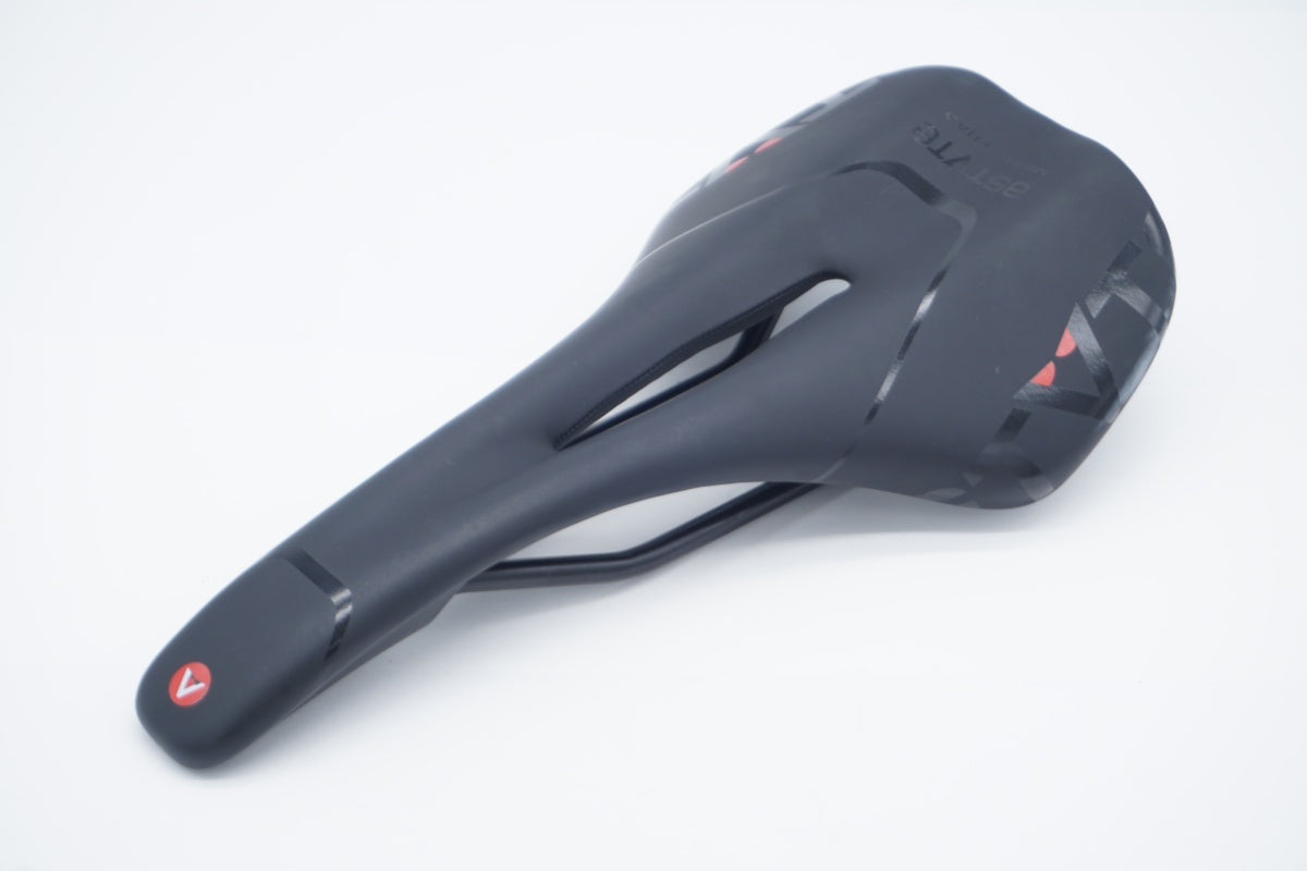 ASTUTE 「アスチュート」 STAR サドル / 滋賀大津店