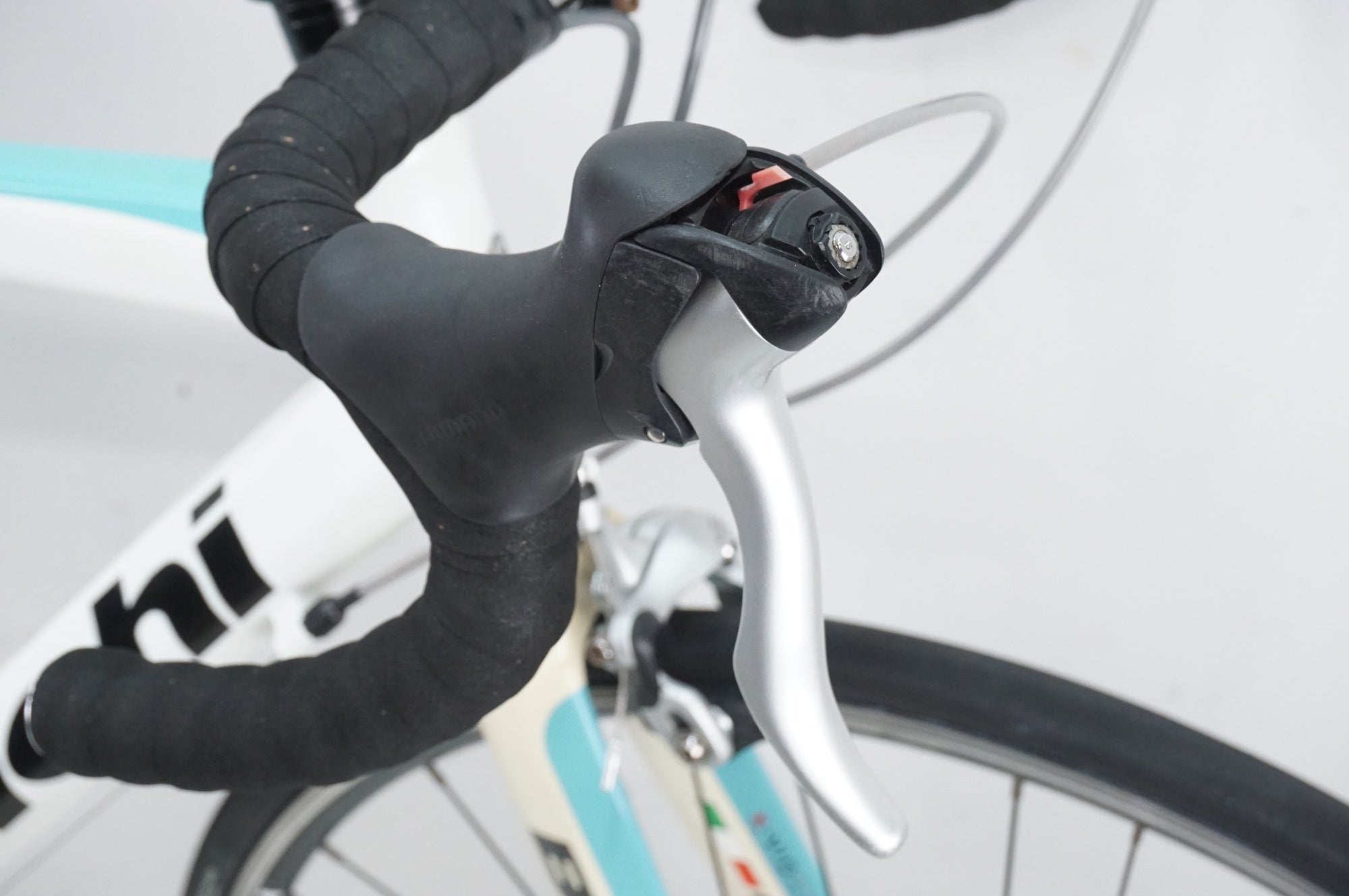 Bianchi - 美品　Bianchi ビアンキ　2012年 Via Nirone7 Sora Bianchi VIA NIRONE 7 Shimano Sora 9sp mix Compact 2012 -