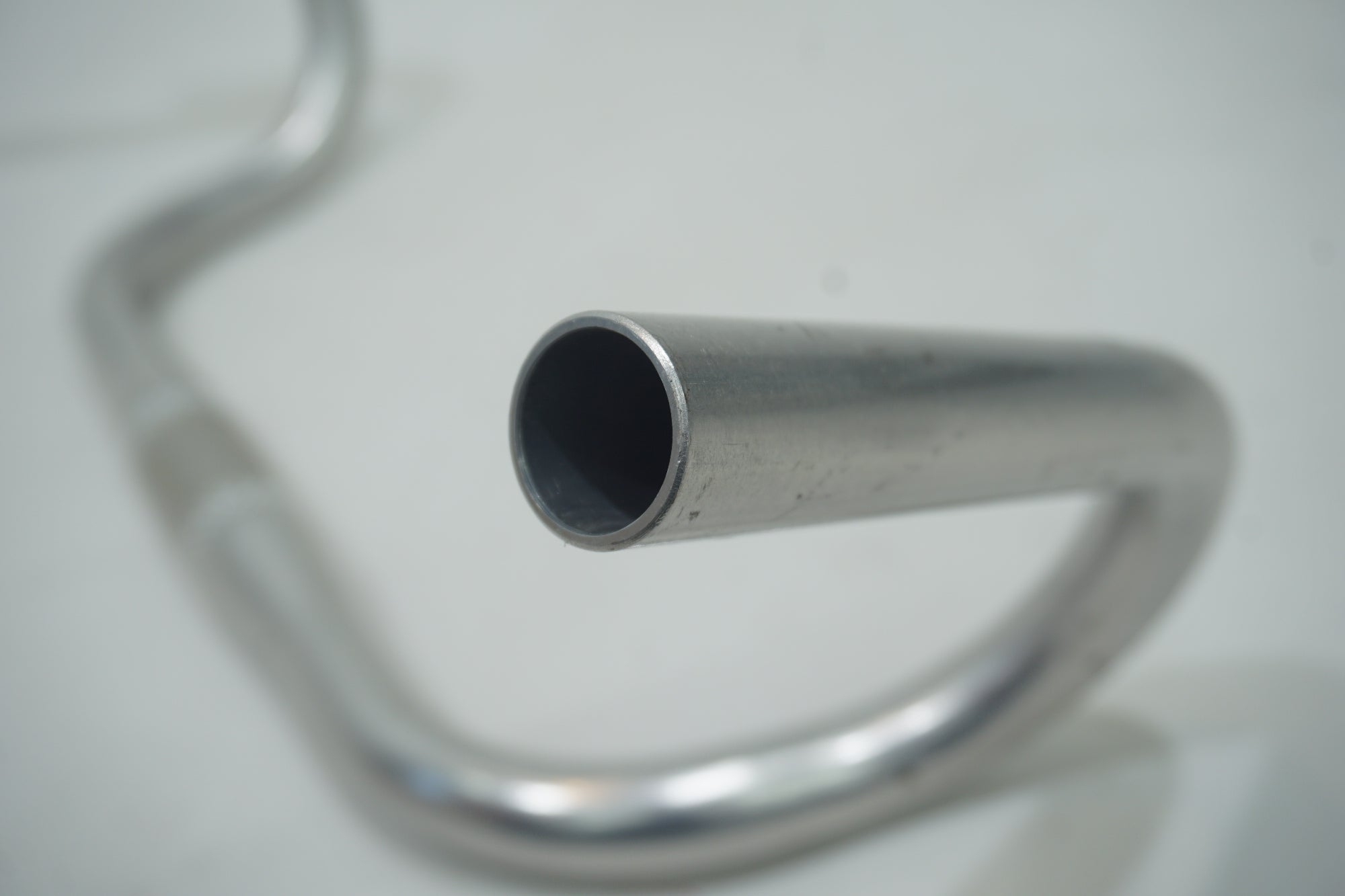 SIM WORKS 「シムワークス」 SMILE BAR 31.8φ 540mm ハンドル / 京都西院店