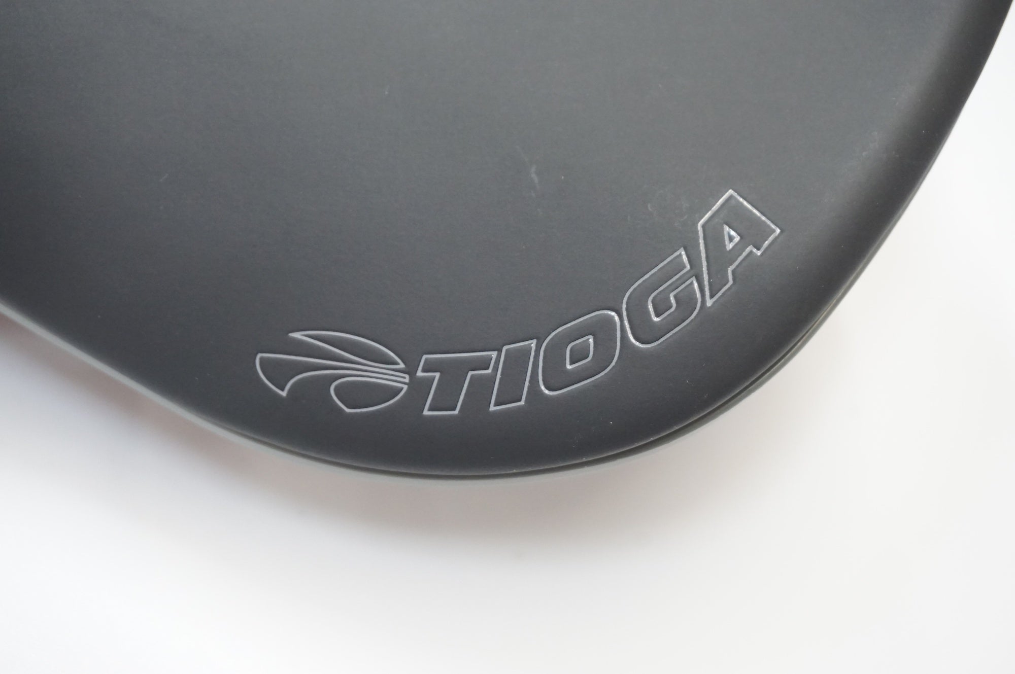 TIOGA 「タイオガ」 UNDERCOVER STRATUM サドル / 福岡店