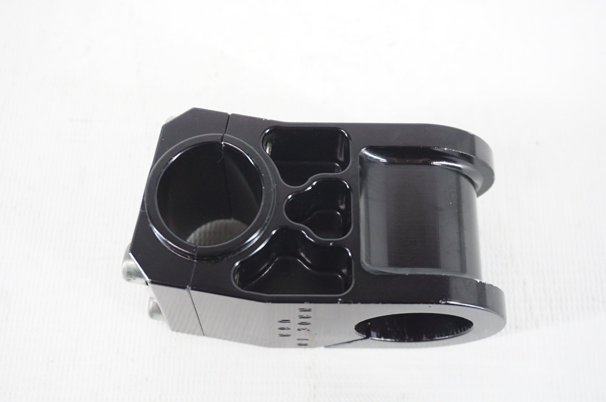 AZONIC 「アゾニック」 SHORTY φ25.4 50mm ステム / 阪急塚口店