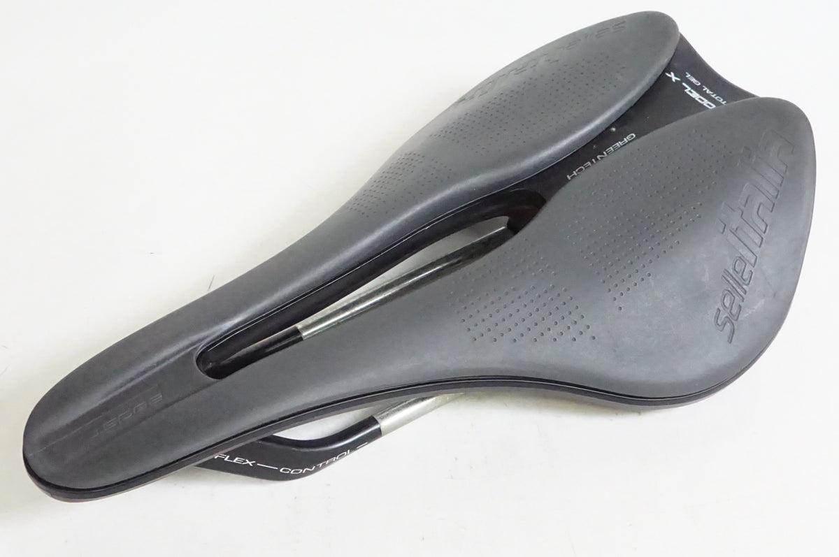 SELLE ITALIA 「セライタリア」 MODEL X SUPERFLOW サドル / 熊谷本店