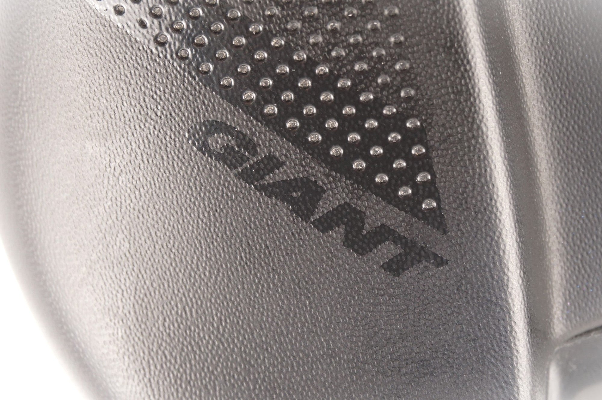 GIANT 「ジャイアント」 CONTACT FOAWARA サドル / 中目黒店