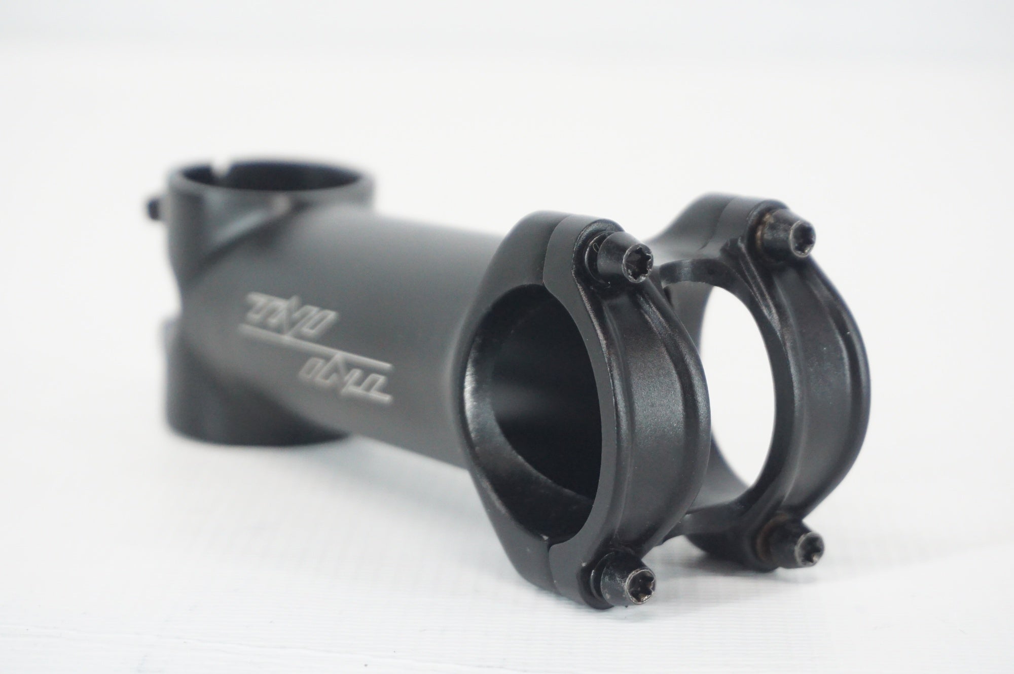 TNI 「ティーエヌアイ」 HELIUM φ31.8 100mm ステム / 阪急塚口店