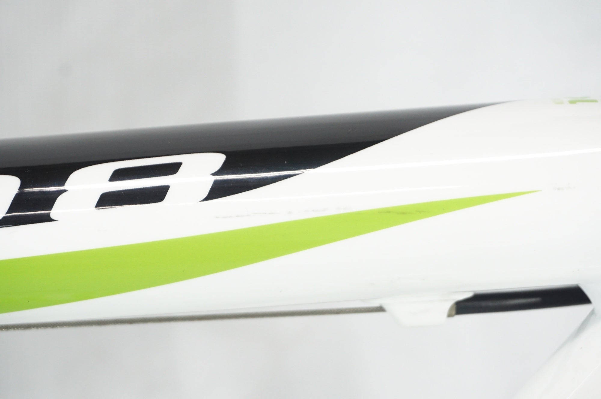中古自転車3538 前後タイヤ新品！ キャノンデール 2012年モデル